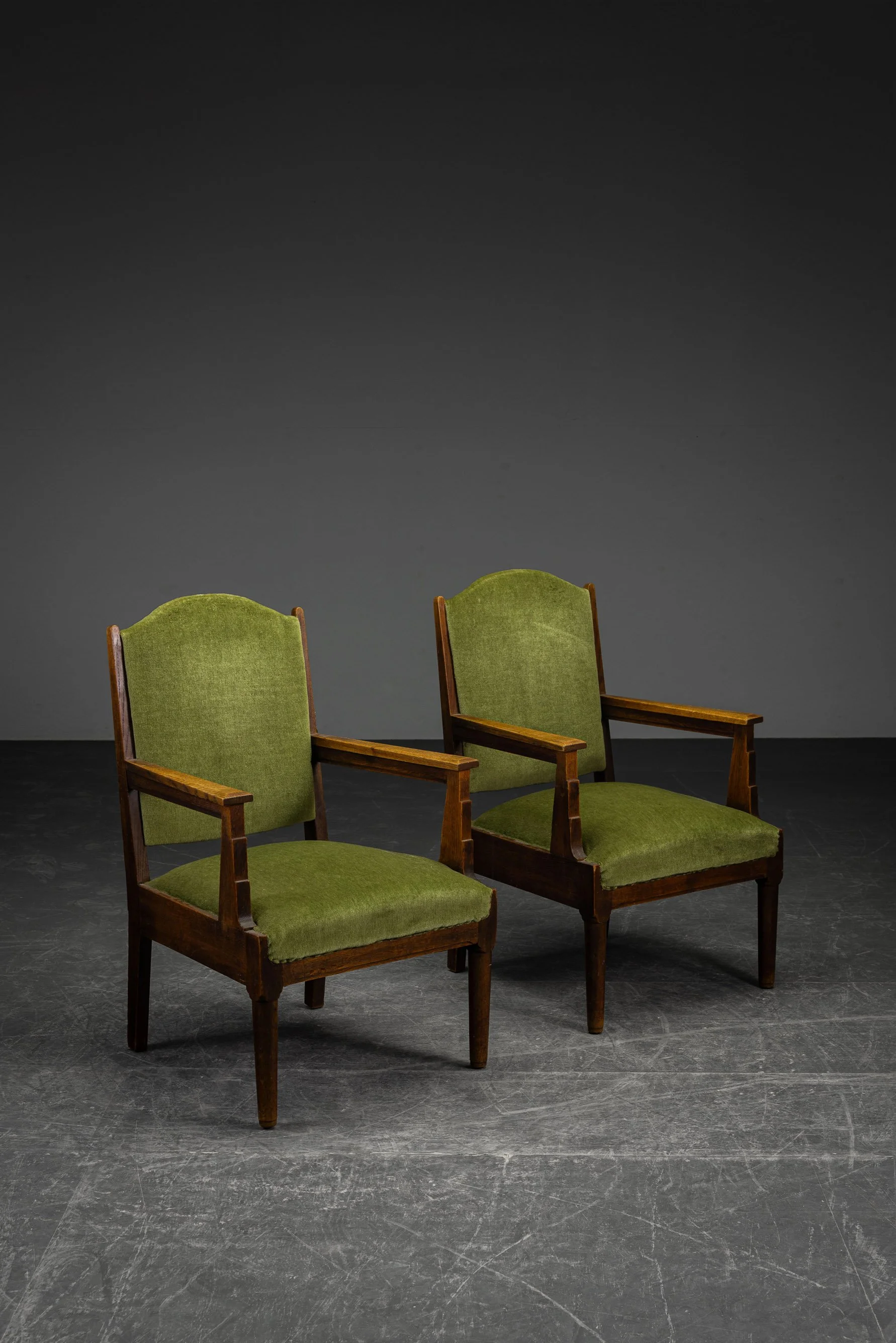 SE-6102026135021-1920s-Armchair-Set_04.jpg