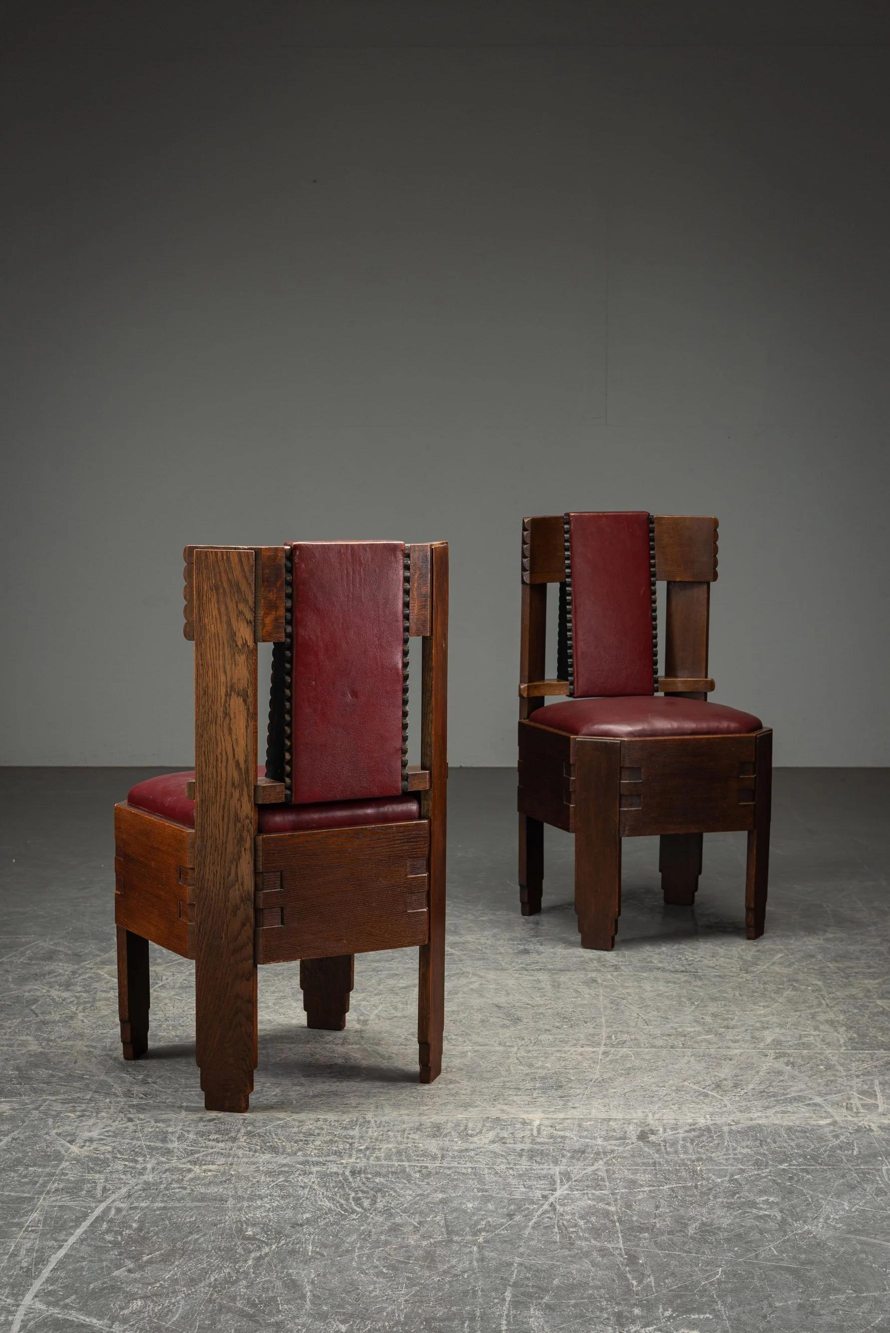 SE-2712026122522-Amsterdamse-School-Accent-Chairs-by-Architects-A.-Eibink-&-J.A.-Snellebrand_06.jpg