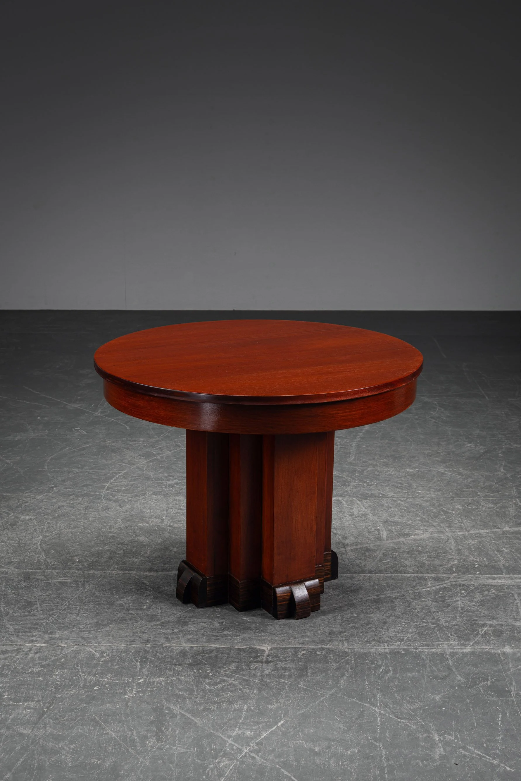 TA-2992026174659-1920s-Amsterdamse-School-Side-Table_04.jpg
