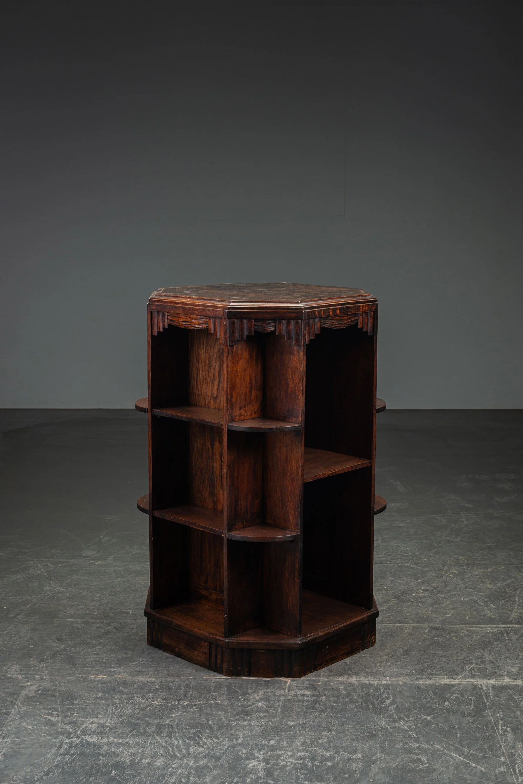 ST-1622026121531-1930s-Art-Deco-Shelving_07.jpg
