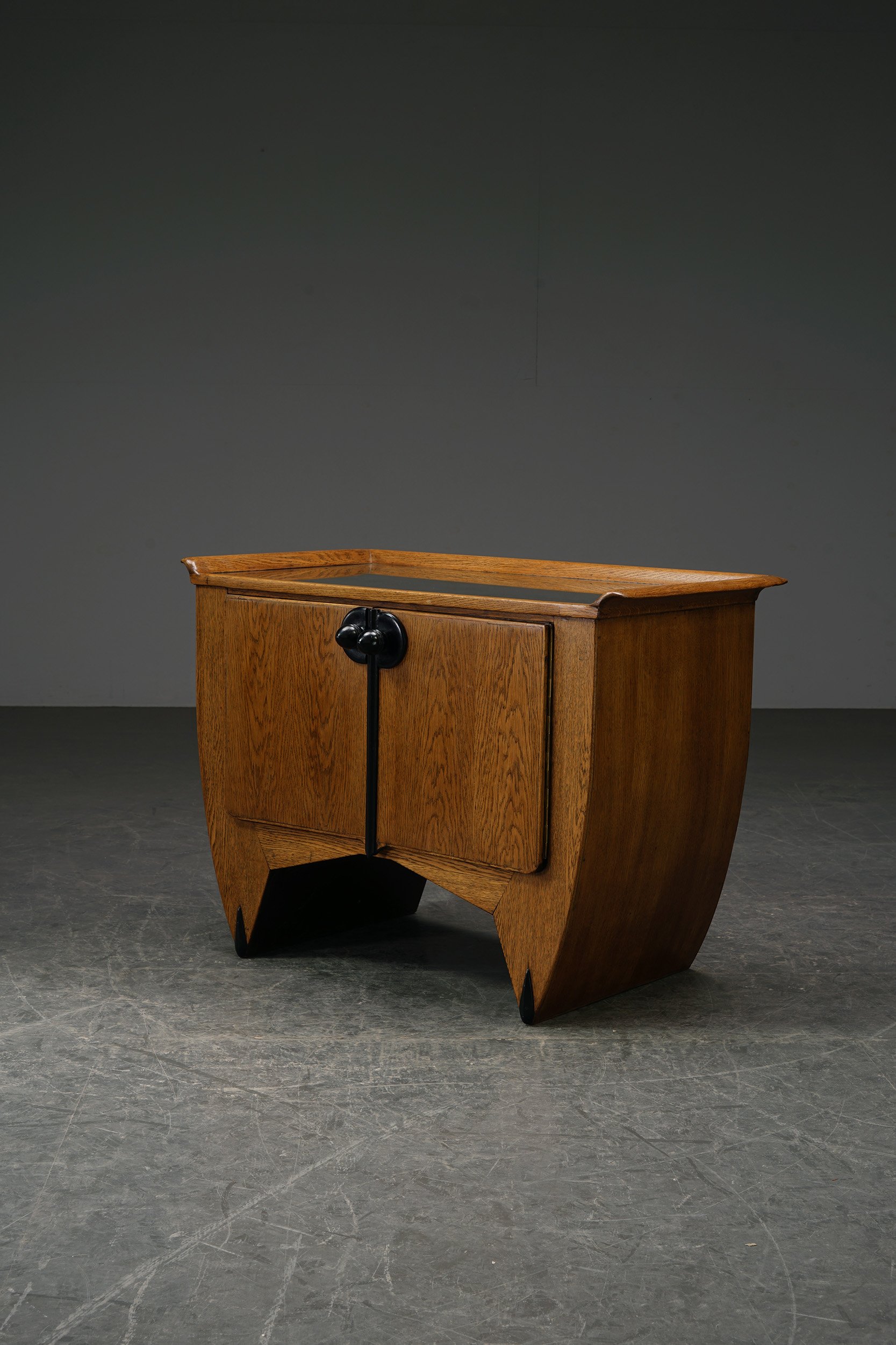 ST-1862025192722-Amsterdamse-School-Cabinet-by-Architect-Piet-Kramer_04.jpg