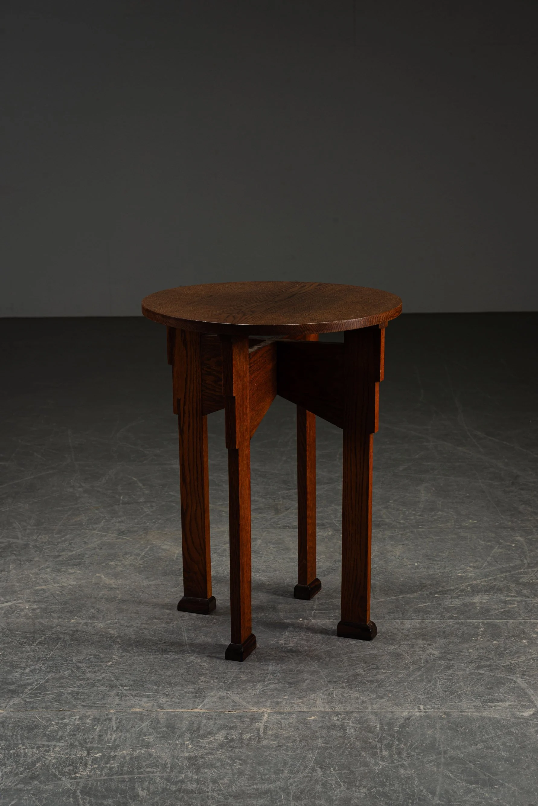 TA-2972025184806-1920s-Amsterdamse-School-Side-Table_01.jpg