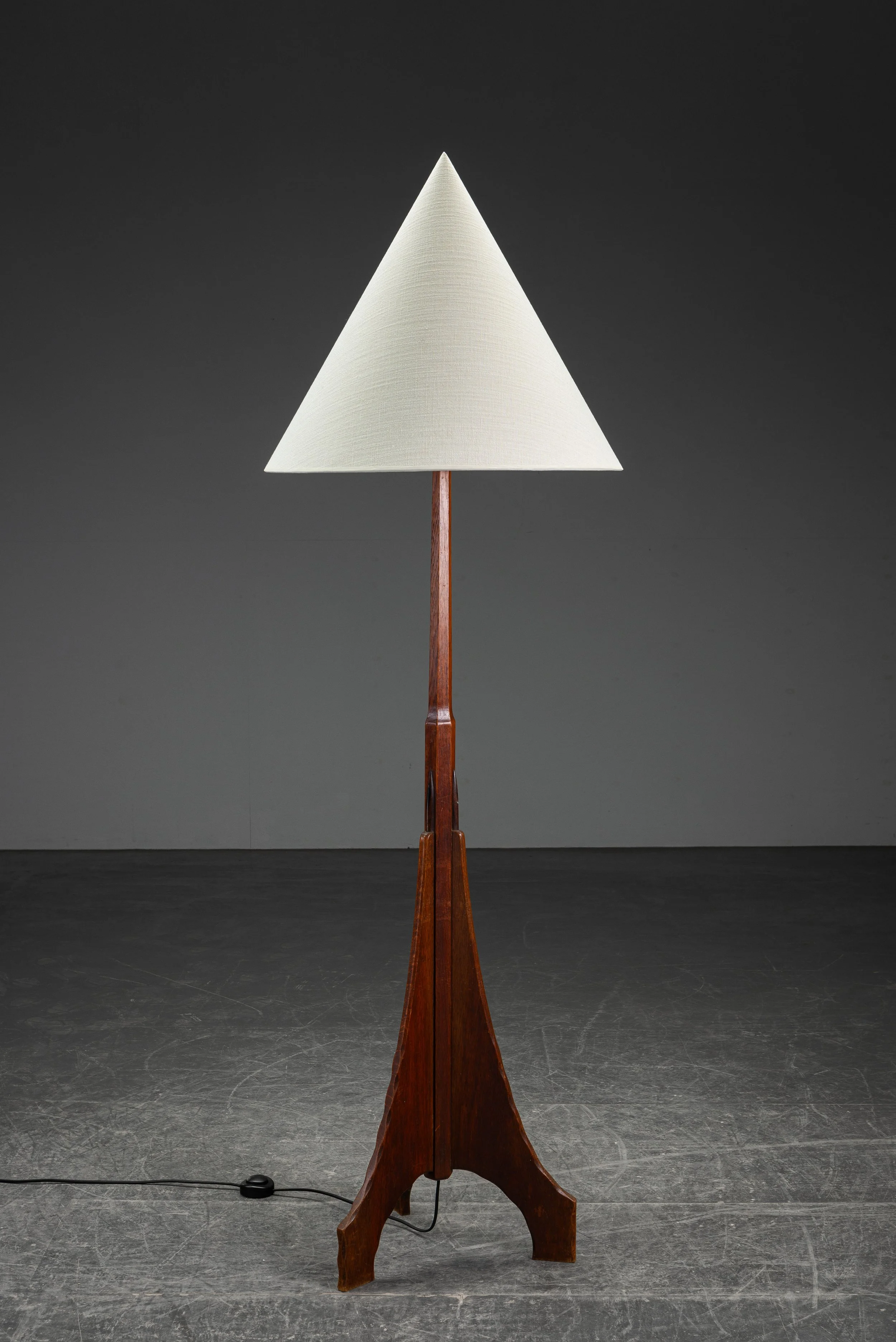 1920s Amsterdamse School Standing Lamp