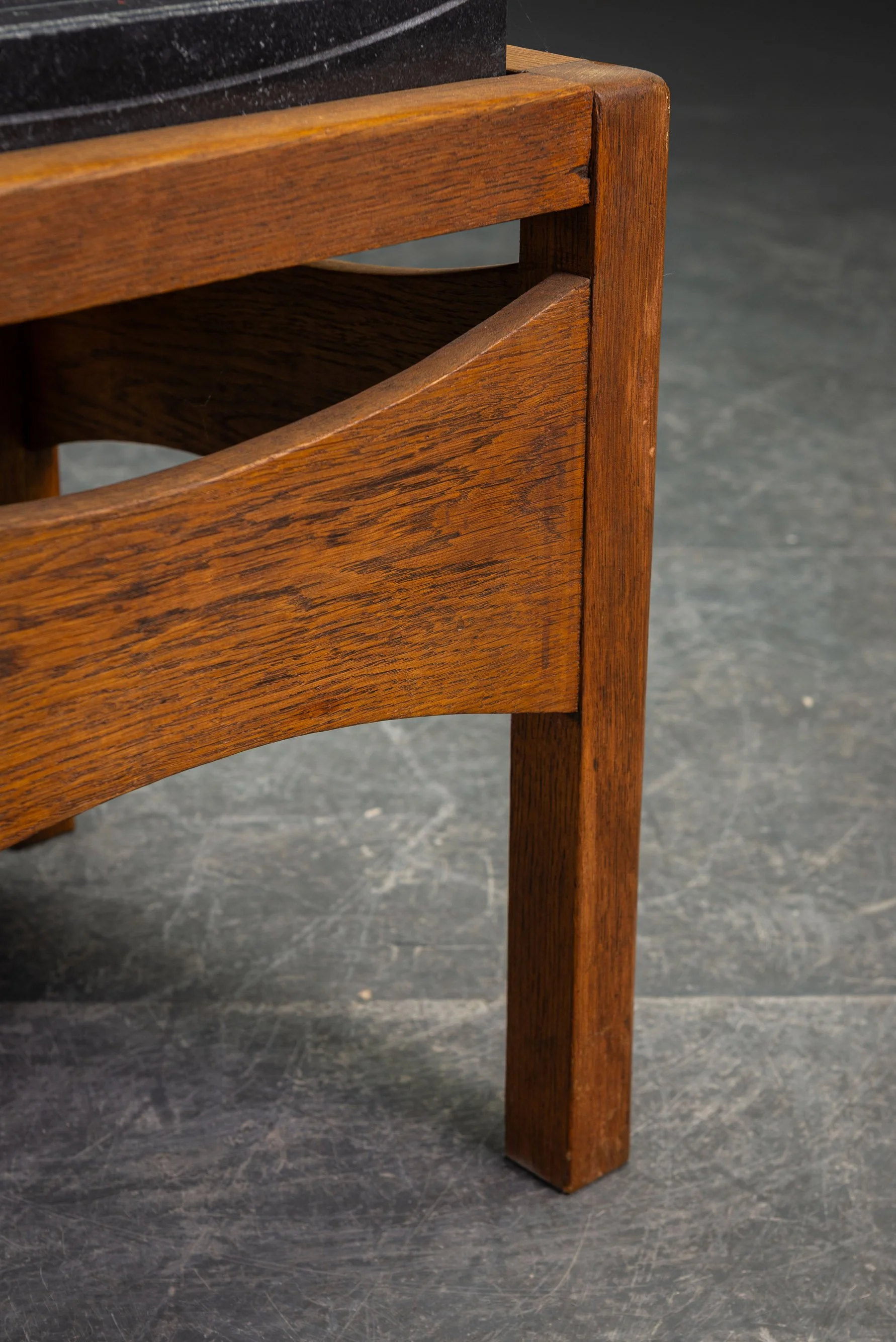 TA-1562025204709-1960s-Modernist-Side-Tables-or-Stools_05.jpg