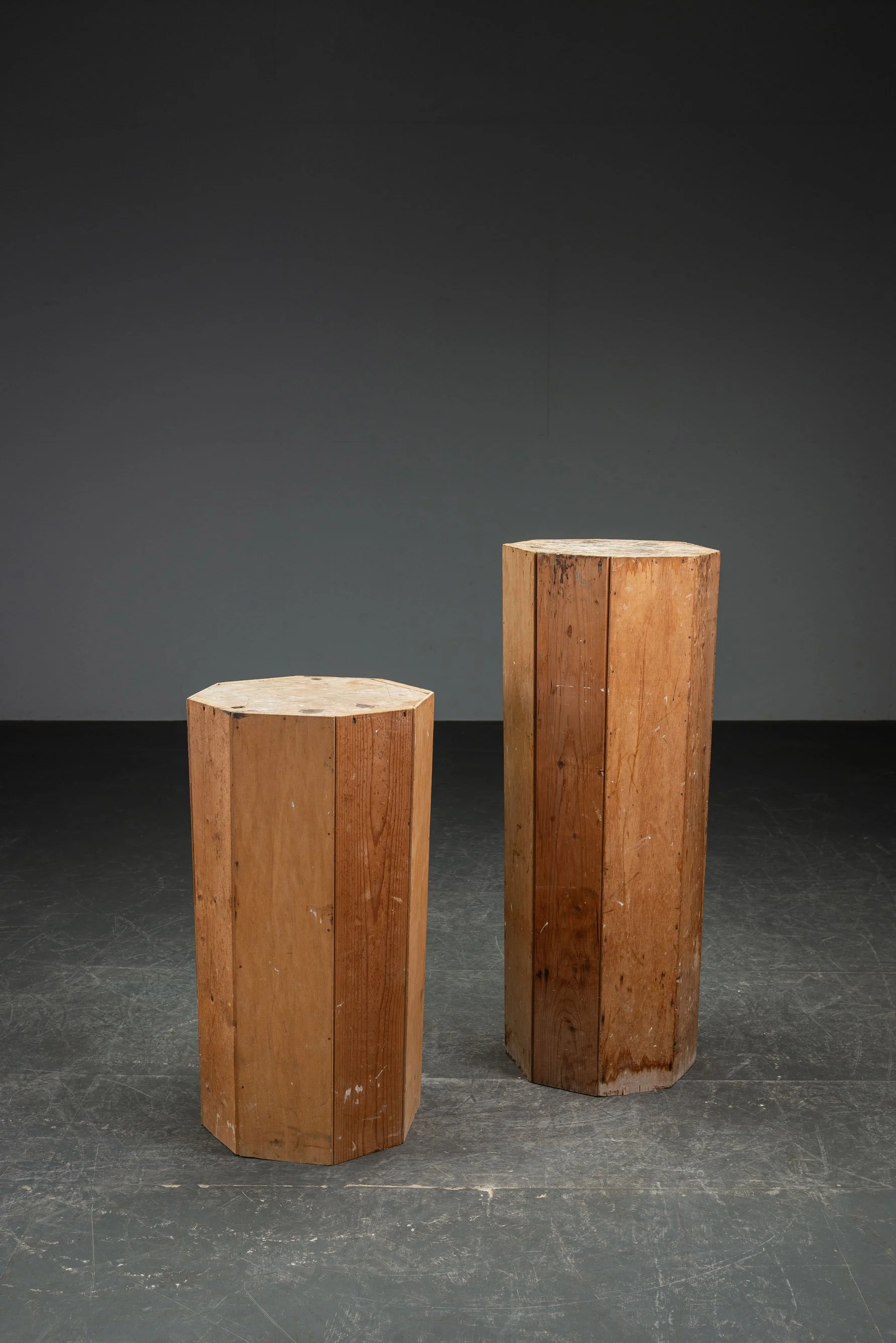 OB-1032026172438-1970s-Sculptural-Pedestal-Set_04.jpg
