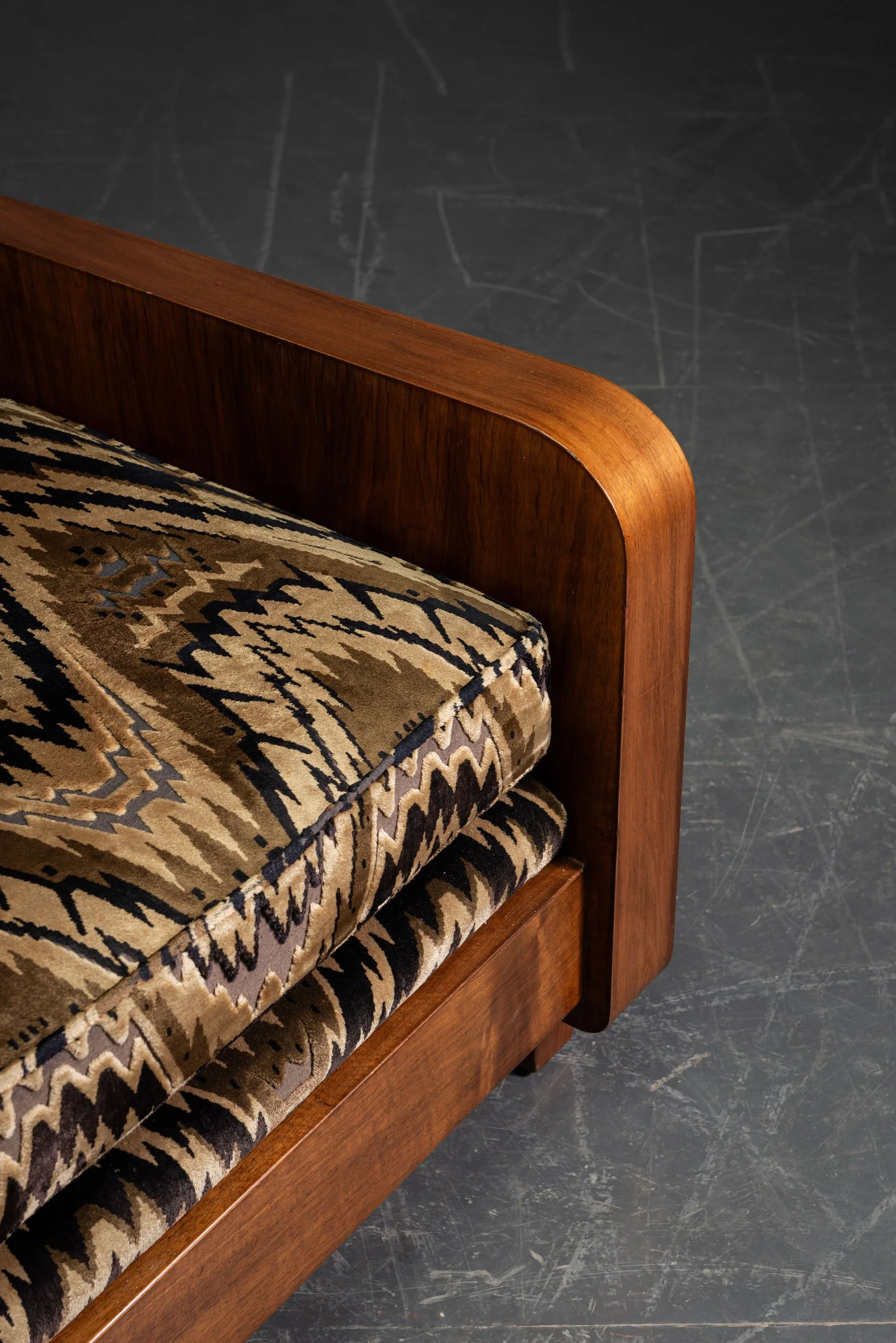 SE-1252025155534-Pander-Art-Deco-Sofa-by-Fer-Semey_10.jpg