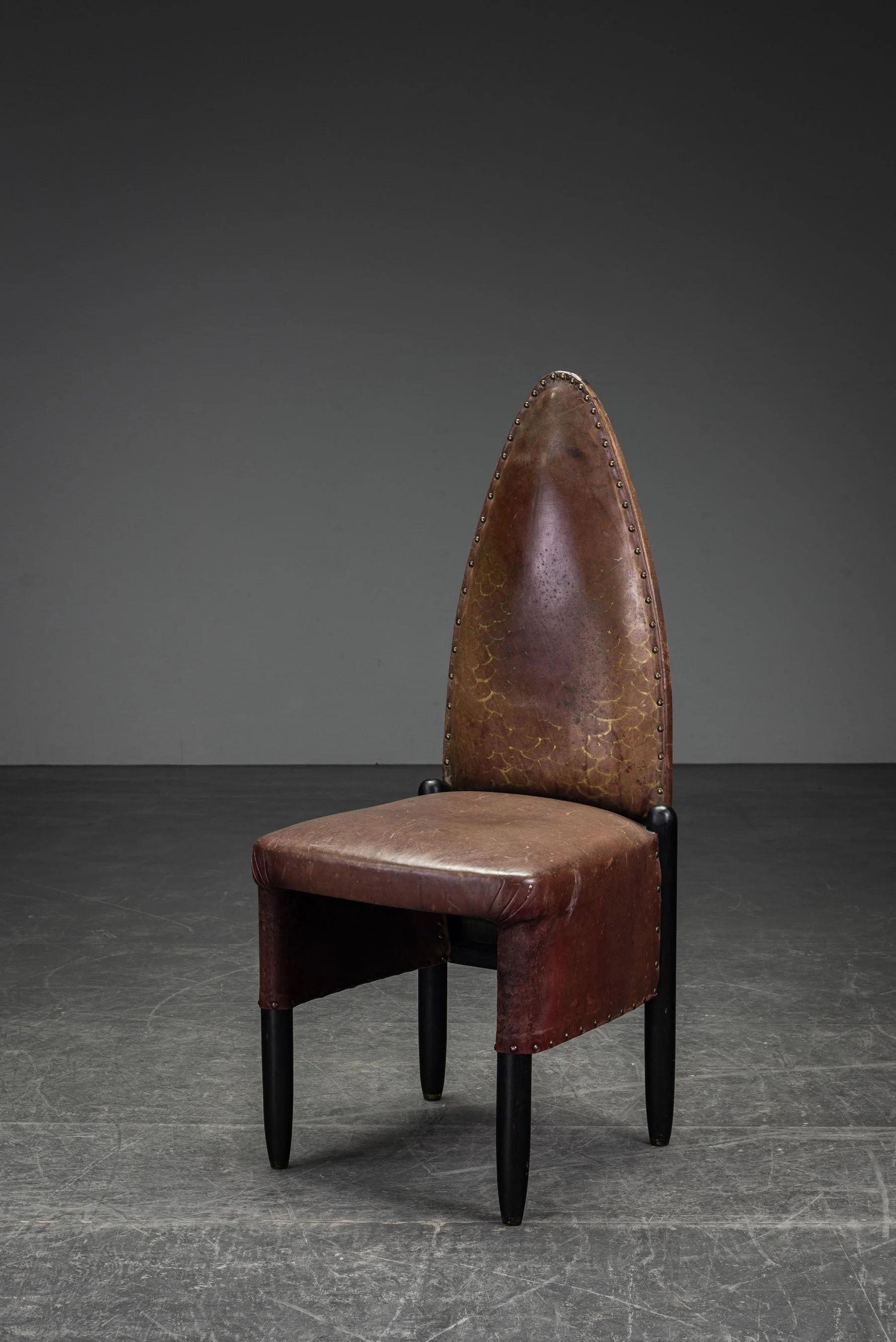 SE-2992026173656-1910s-Amsterdamse-School-Side-Chair_11.jpg