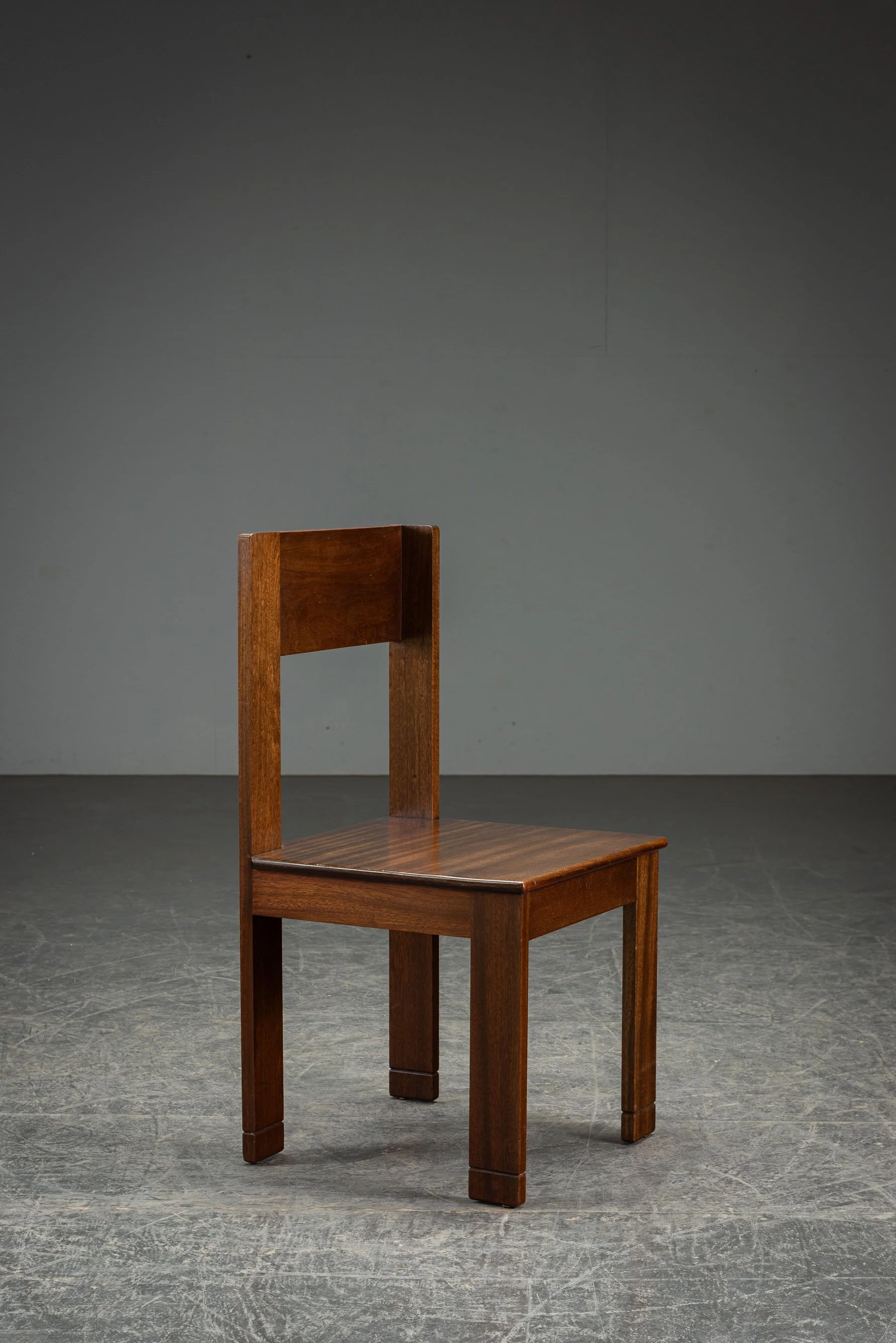 SE-2712026123208-L.O.V.-Constructivist-Accent-Chair-Set_05.jpg
