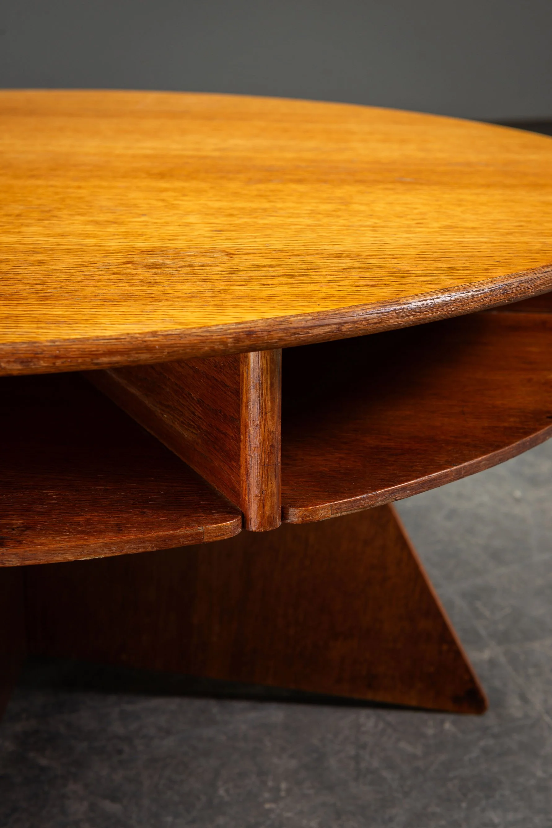 TA-2612026165935 - 1960s Modernist Coffee TableTA-2612026165935-1960s-Modernist-Coffee-Table_08.jpg