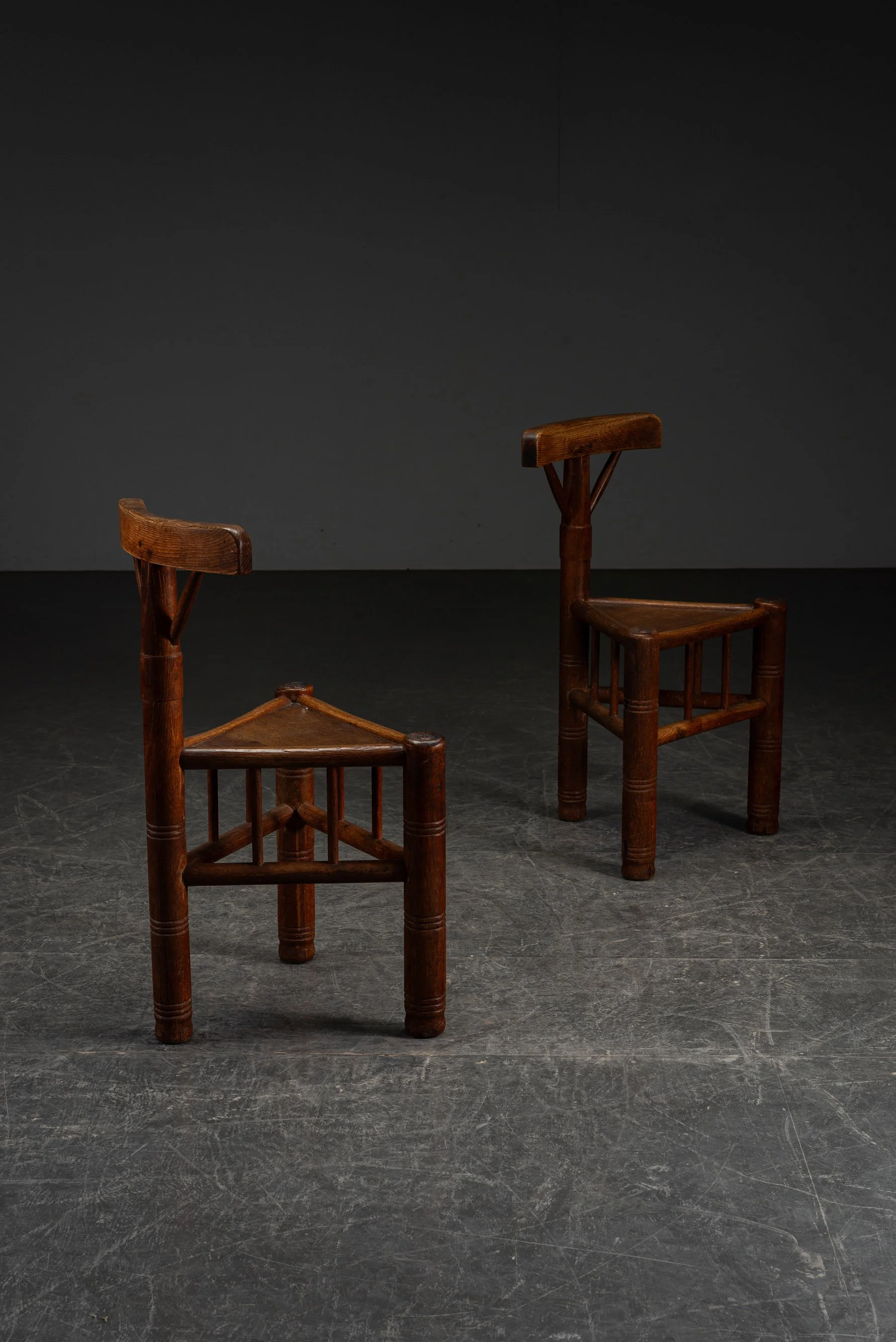 SE-3112025185035-1960s-Tripod-Accent-Chair_05.jpg