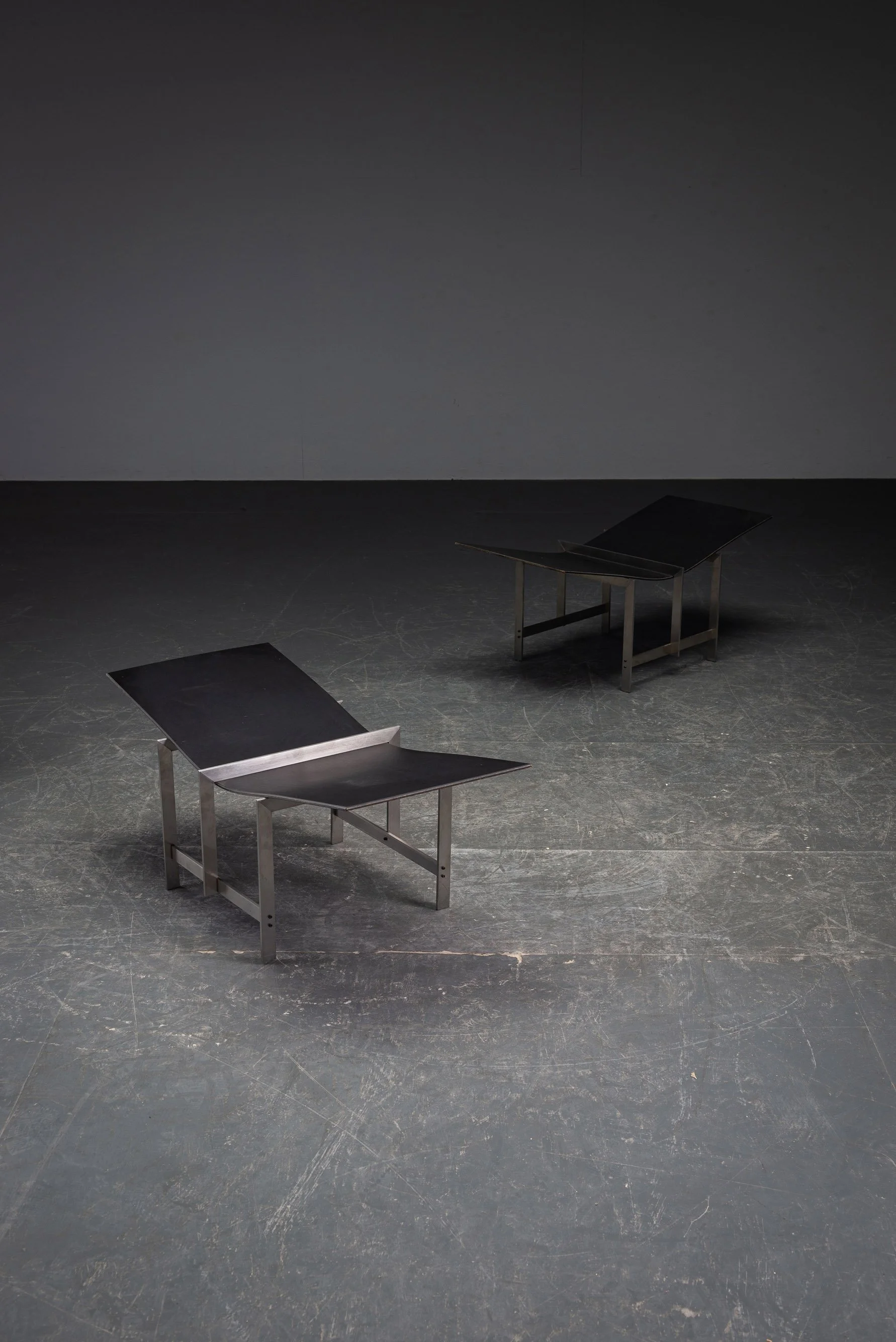 TA-2082025181006+TA-2082025165225-Galerie-Binnen-Architectural-'Manifold'-Side-Tables_06.jpg