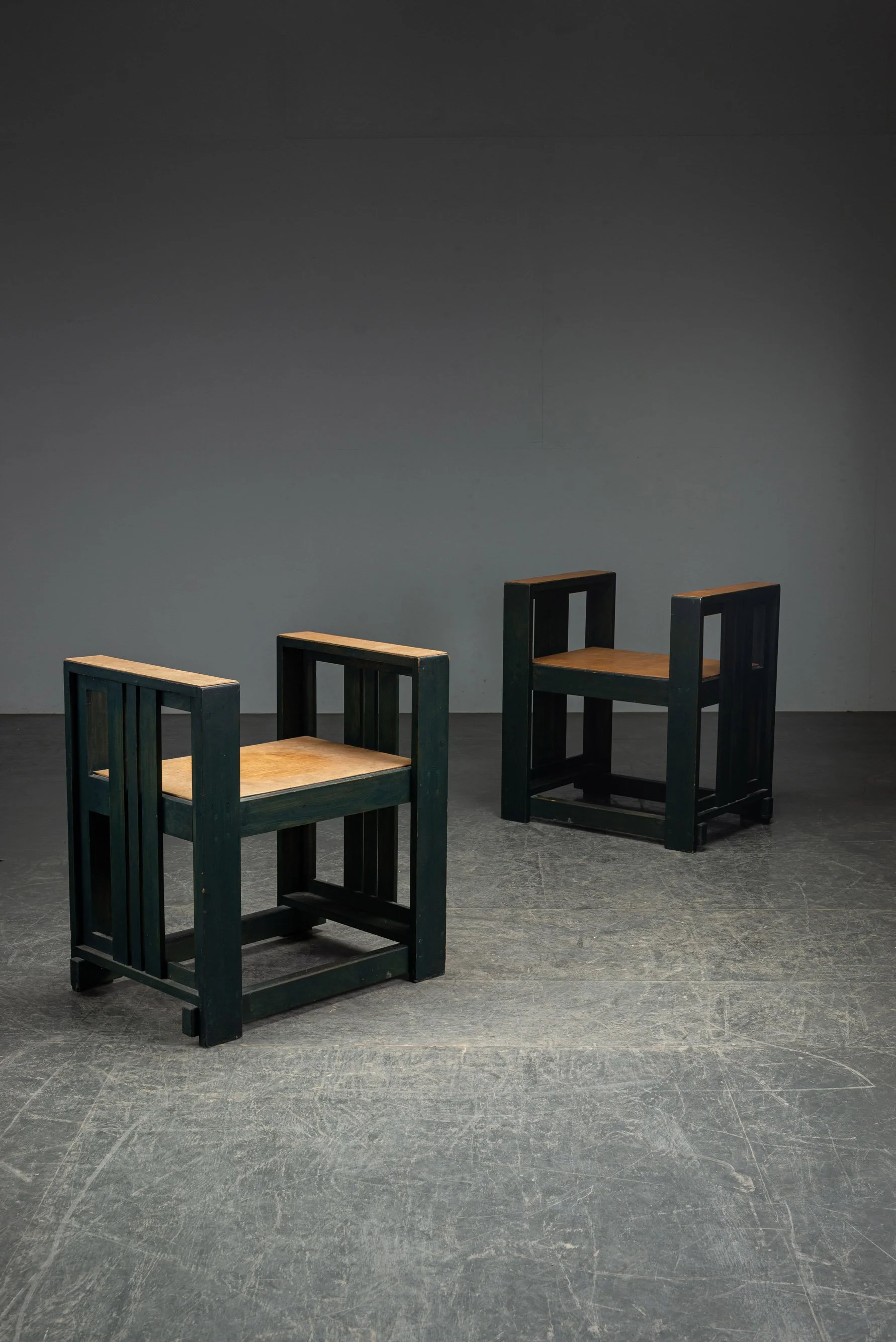 SE-1132026221733 + SE-1132026221958-Modernist-Armchairs-by-J.P.D.-van-Gelder_02.jpg