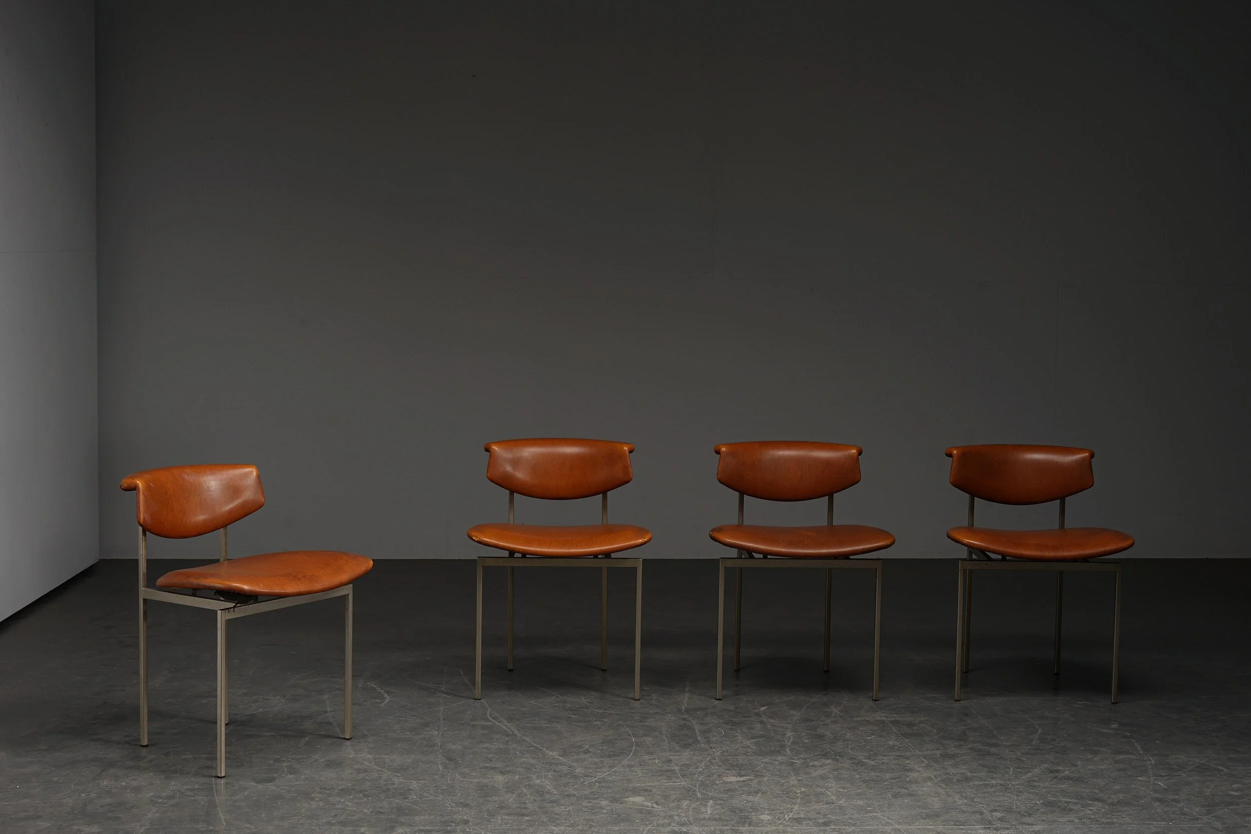 SE-122023175323-Modernist-Dining-Chair-Set-by-Rudolf-Wolf_01.jpg