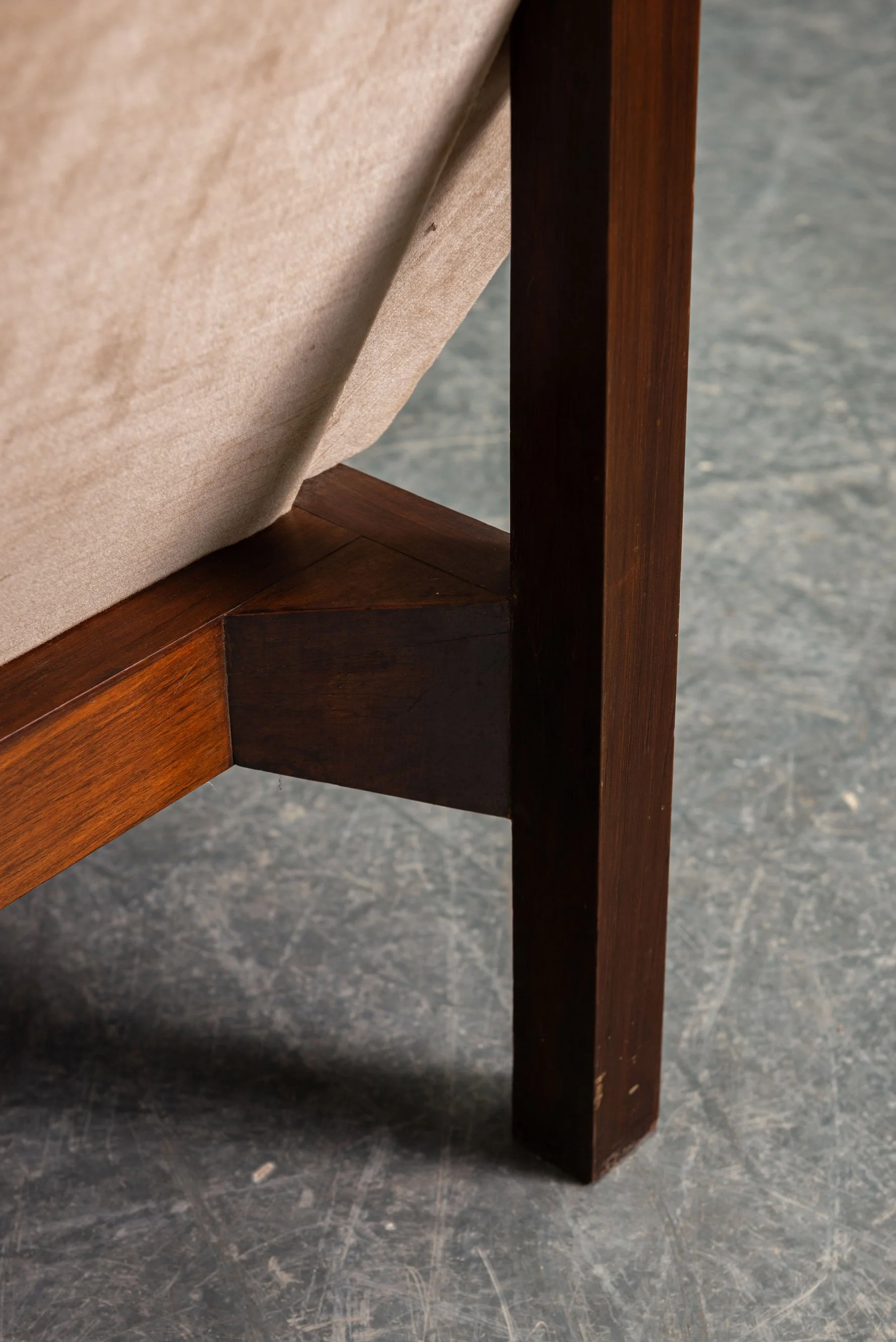 SE-1862025151640-1950s-Mid-Century-Modern-Armchairs_05.jpg
