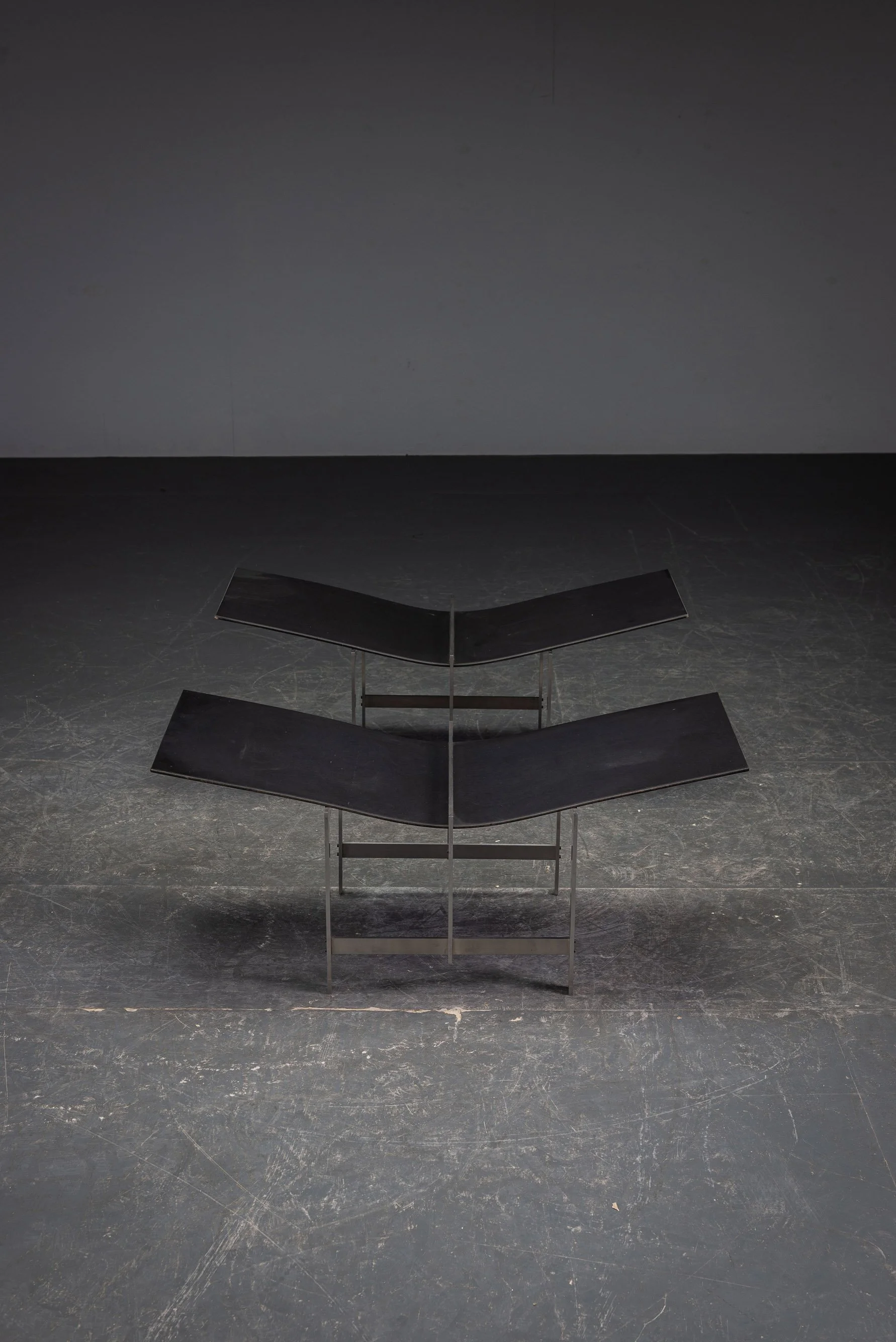 TA-2082025181006+TA-2082025165225-Galerie-Binnen-Architectural-'Manifold'-Side-Tables_07.jpg