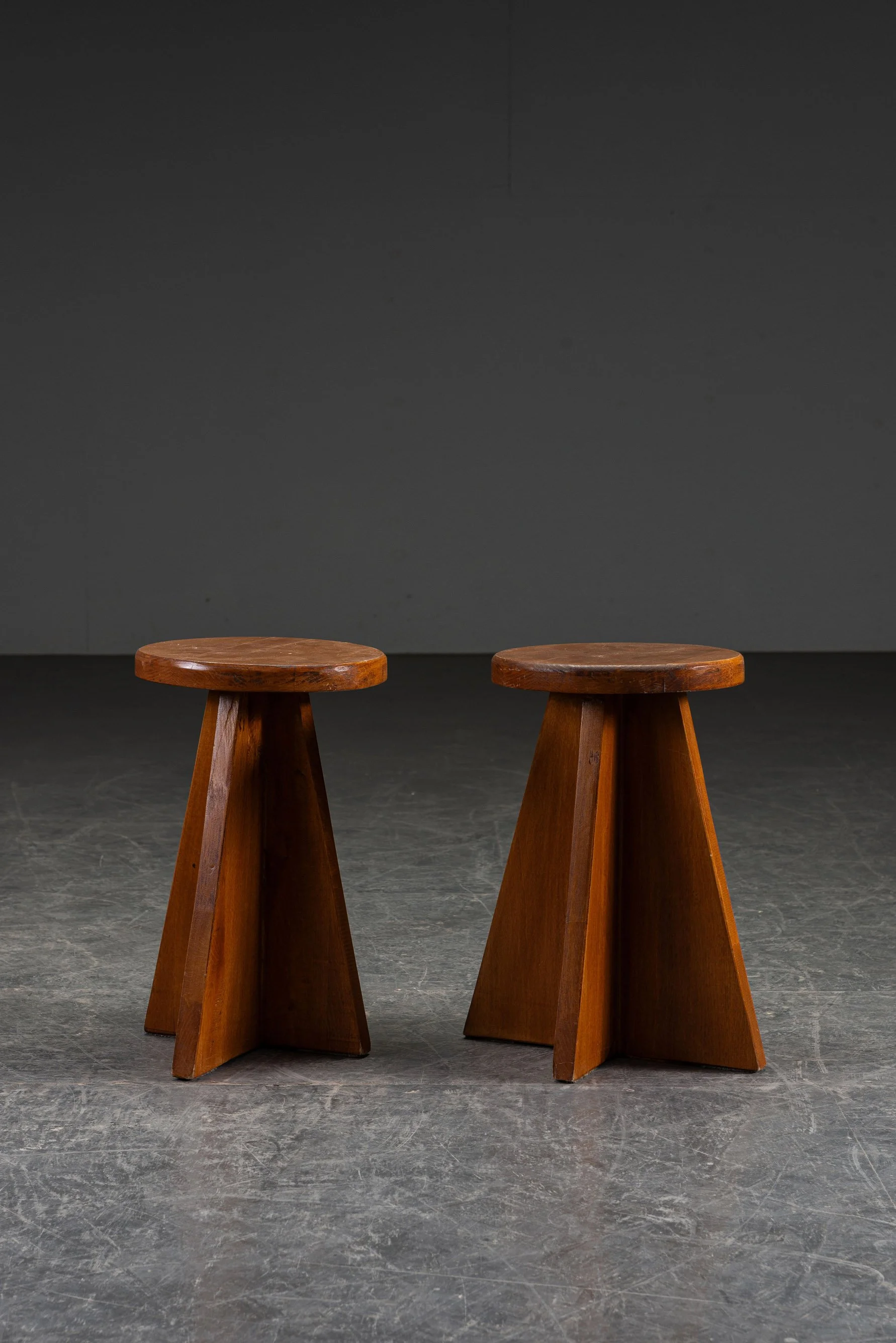 SE-292025194451-1950s-Modernist-Stool_06.jpg
