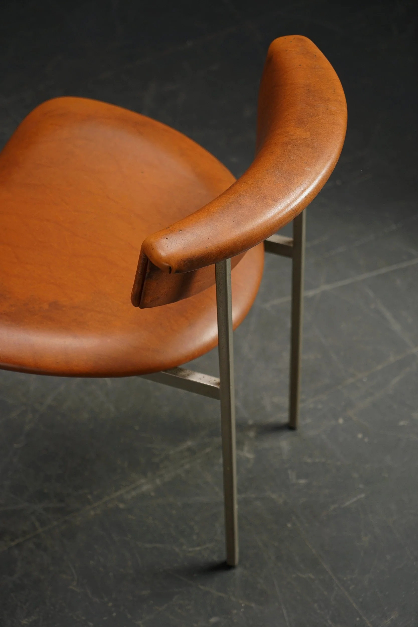 SE-122023175323-Modernist-Dining-Chair-Set-by-Rudolf-Wolf_16.jpg