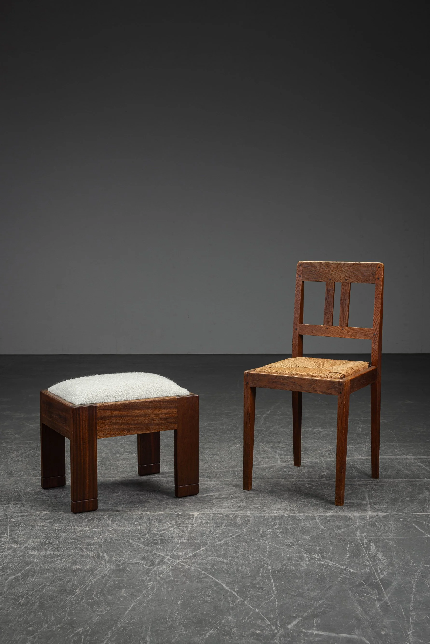 SE-2992026173955-1920s-Modernist-Stool_08.jpg
