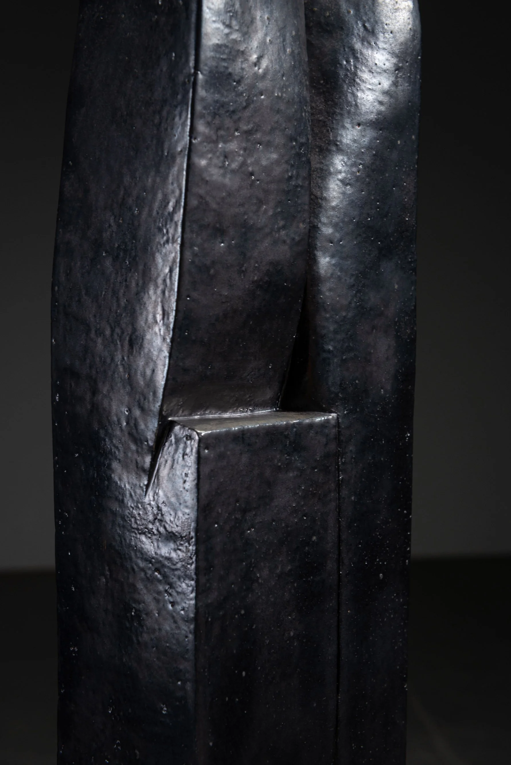 AR-1152026162107-Abstract-Sculpture-by-Cor-Dam-#28_02.jpg