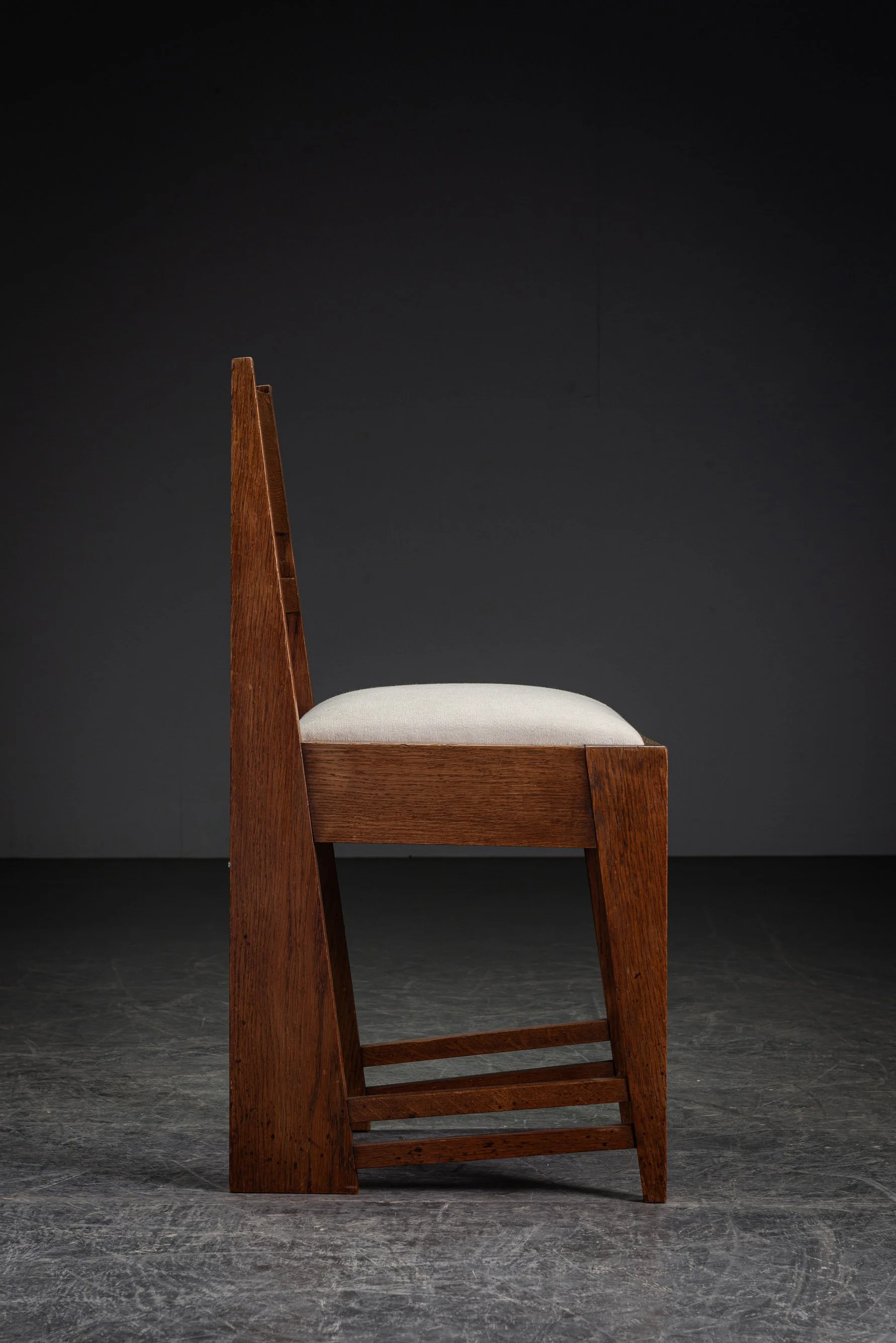 SE-30102024211844-1920s-Haagse-School-Accent-Chair_07.jpg