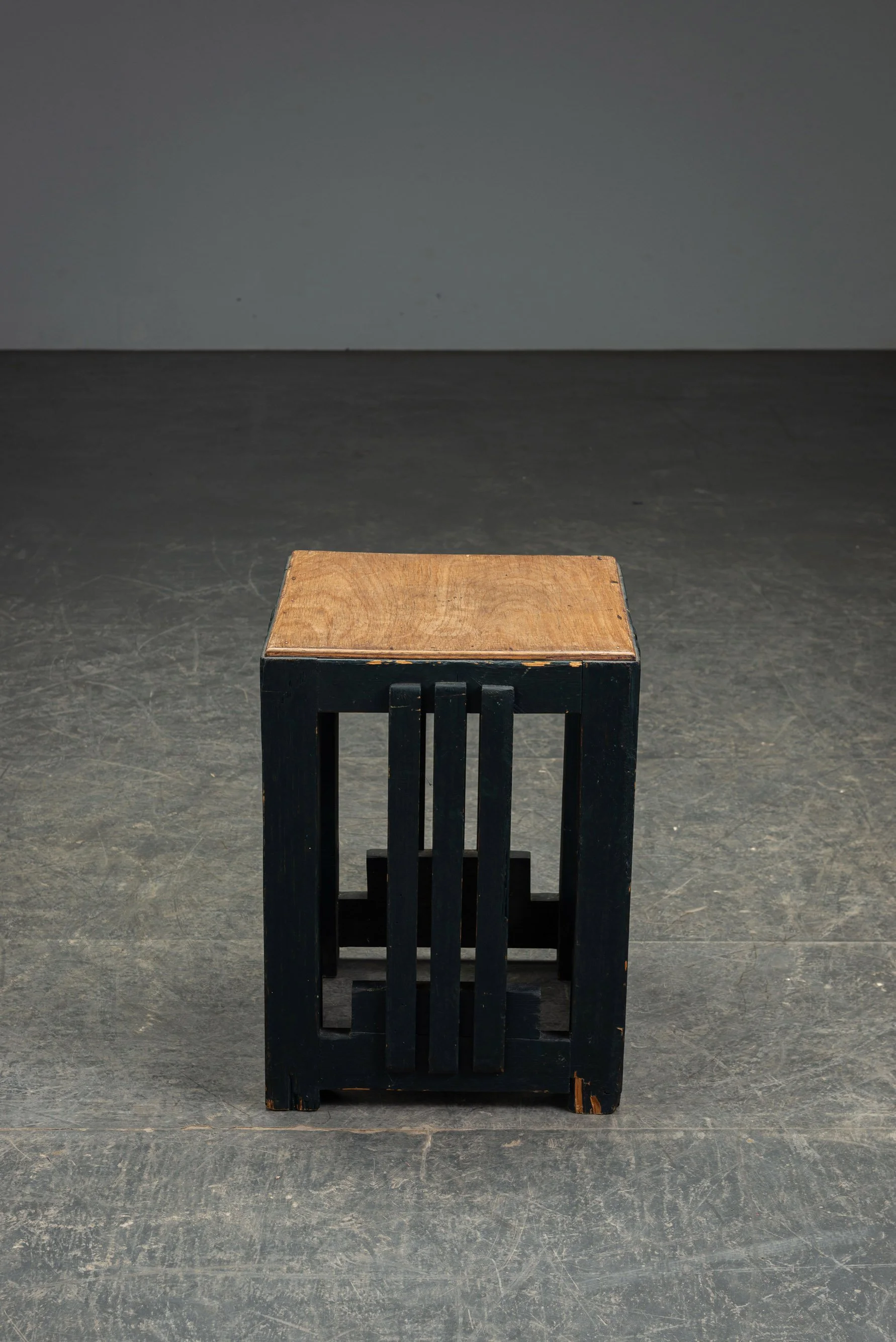 SE-1132026222555-Modernist-Stool-by-J.P.D.-van-Gelder_05.jpg