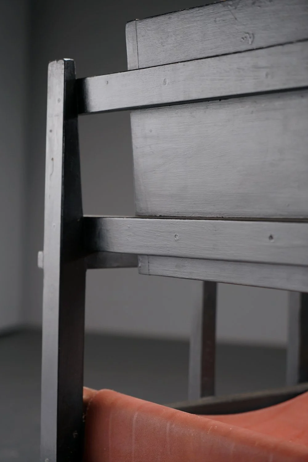 SE-1322023111946-1920s-Armchair-by-J.W.-Uiterwaal_12.JPG