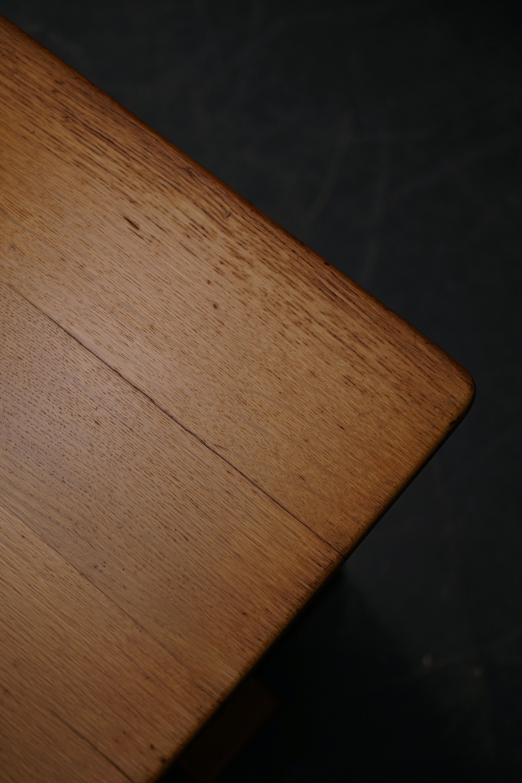 TA-27112024213711-1940s-Reconstruction-Console-Table_16.jpg