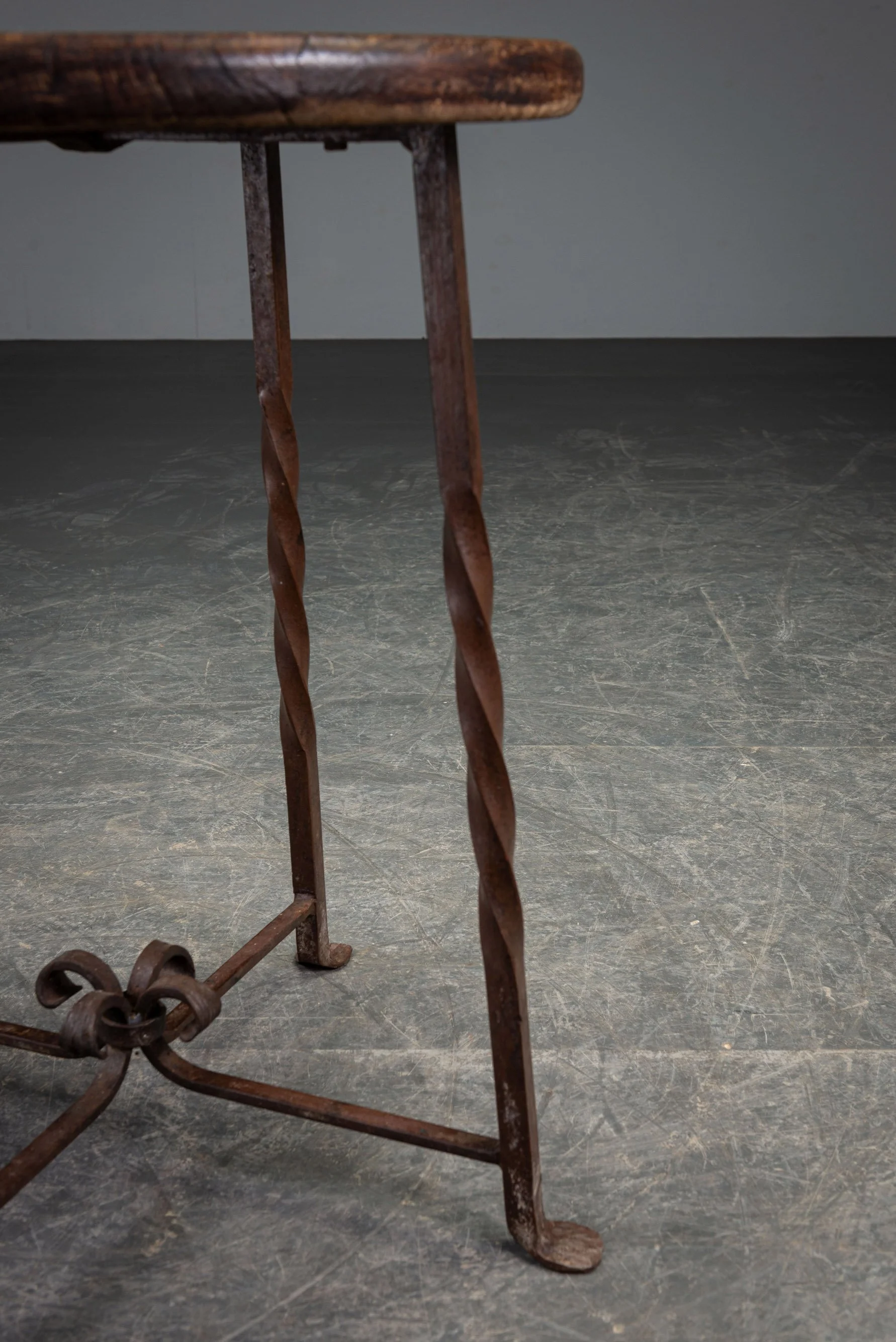 TA-1862026125240-1940s-Side-Table_05.jpg