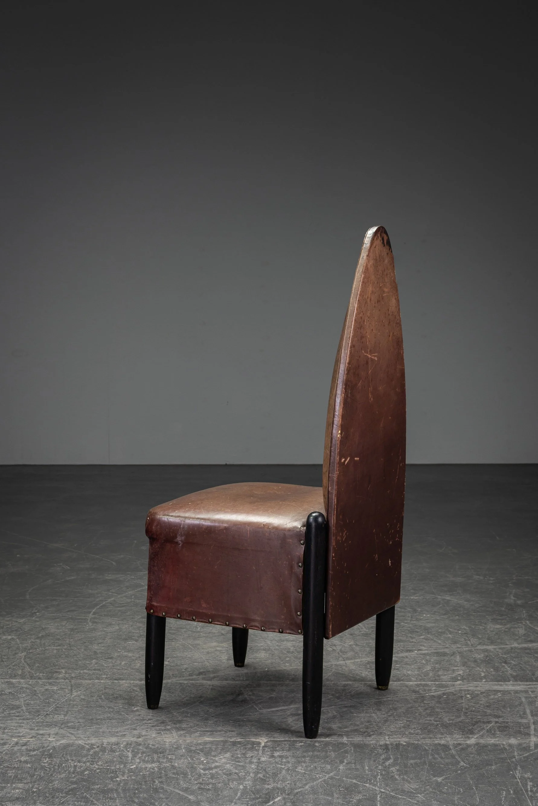 SE-2992026173656-1910s-Amsterdamse-School-Side-Chair_09.jpg