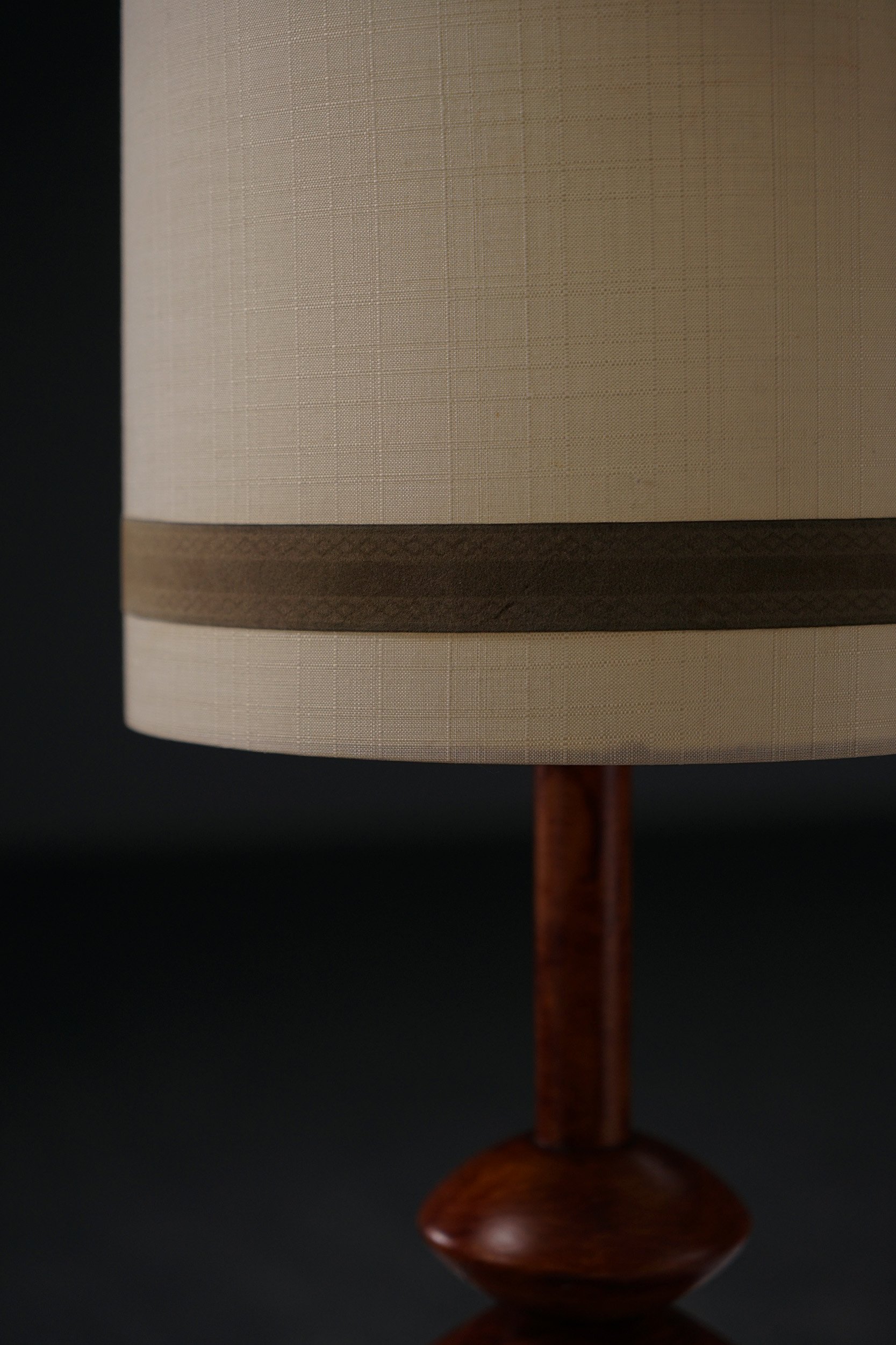 LI-852025115020-1970s-Sculptural-Table-Lamp_06.jpg