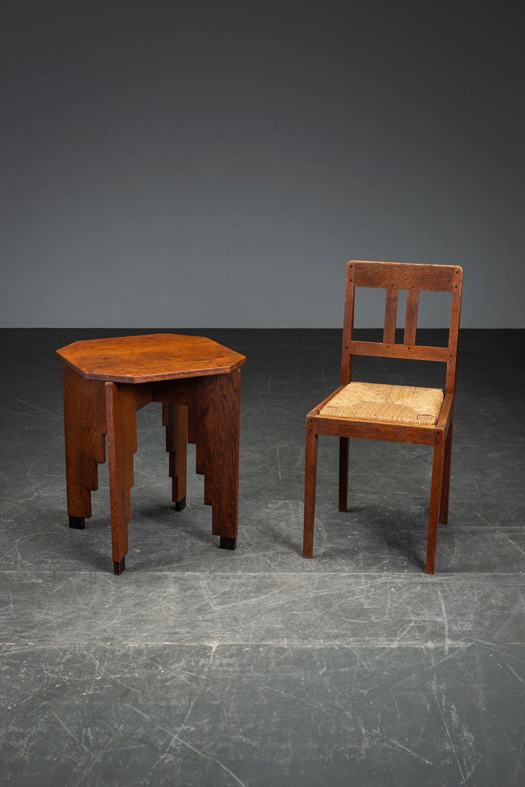 TA-892026124804-1920s-Amsterdamse-School-Side-Table_08.jpg