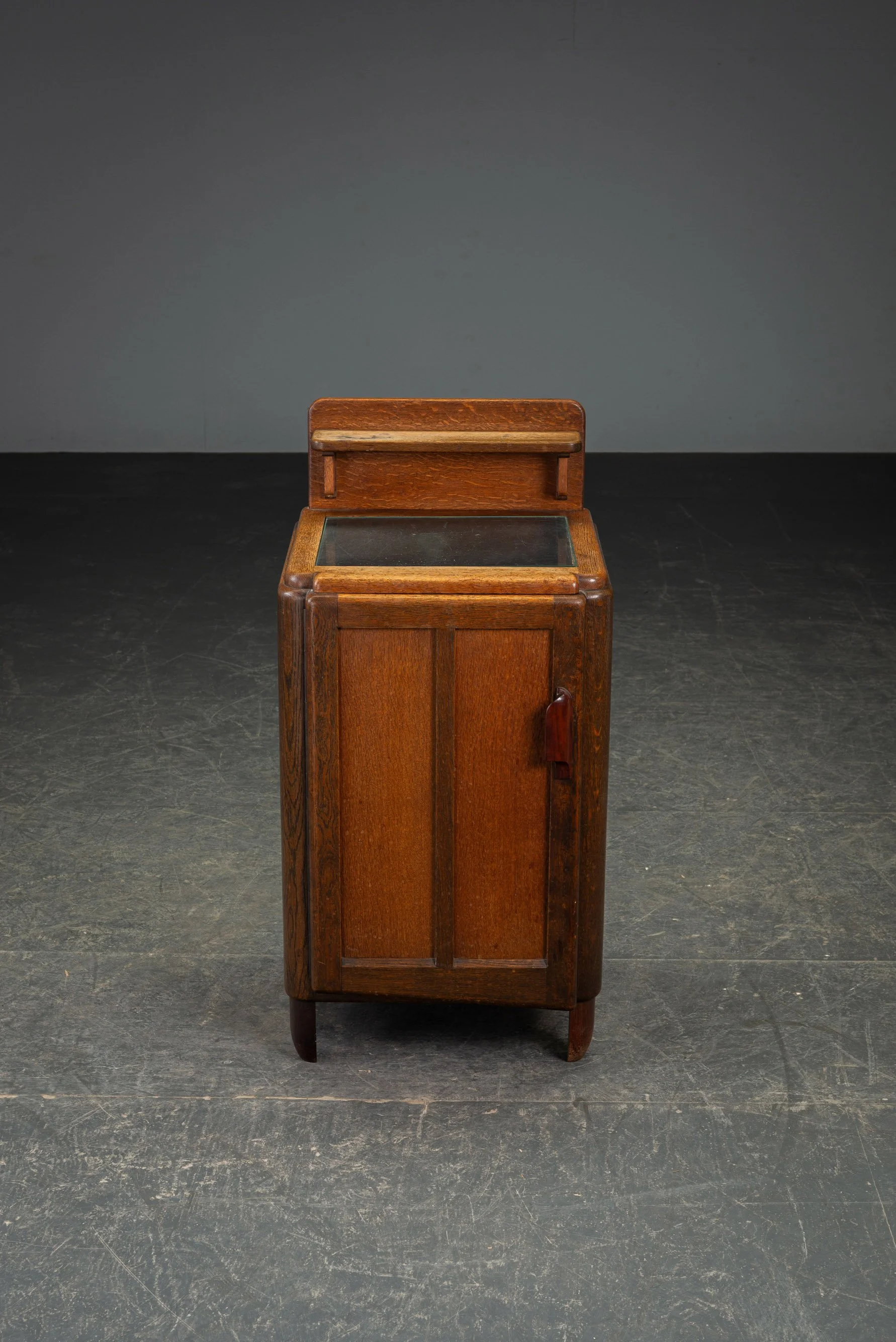 ST-263202691727-1920s-Amsterdamse-School-Cabinet_03.jpg