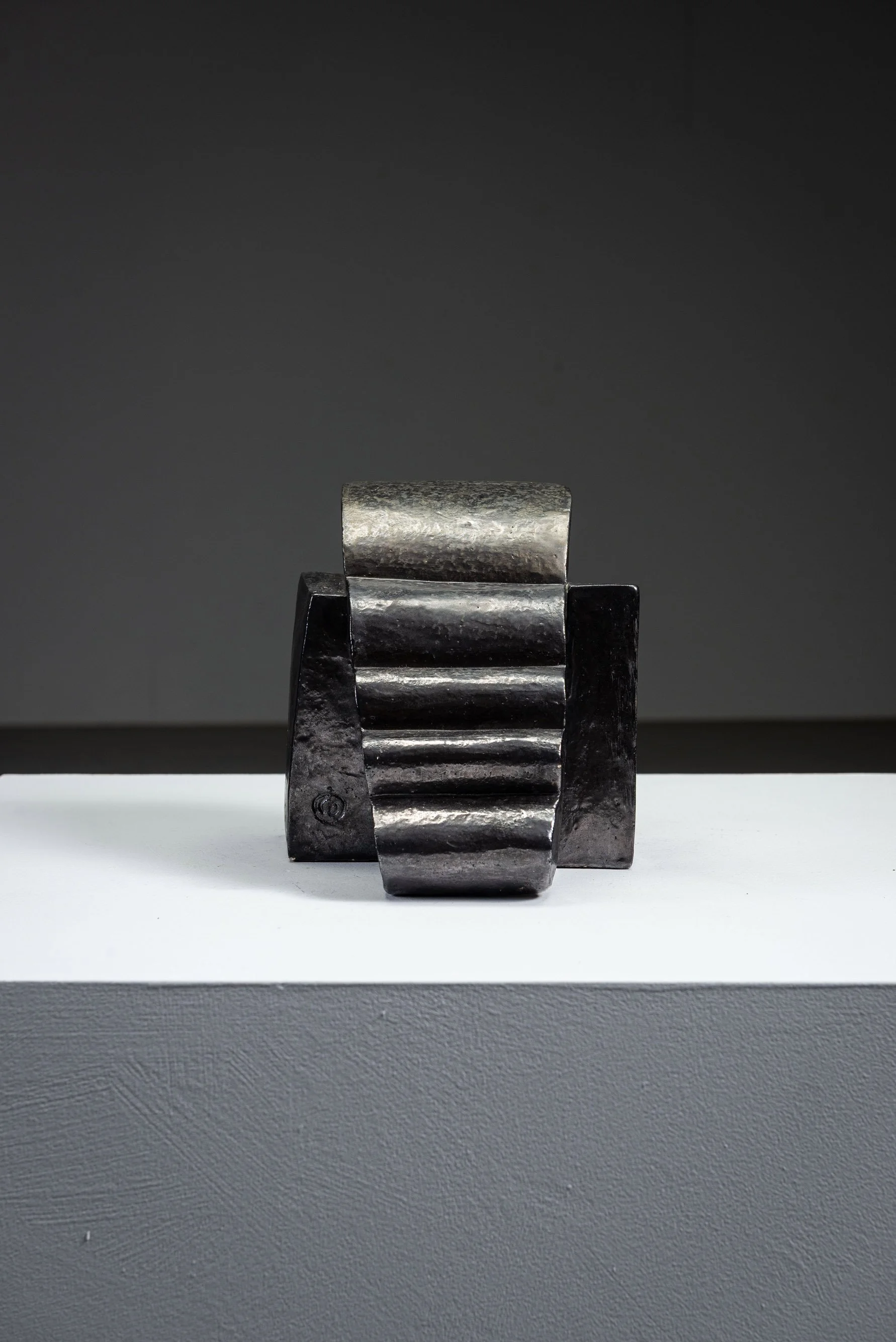 AR-1152026114052-Abstract-Sculpture-by-Cor-Dam-#19_03.jpg