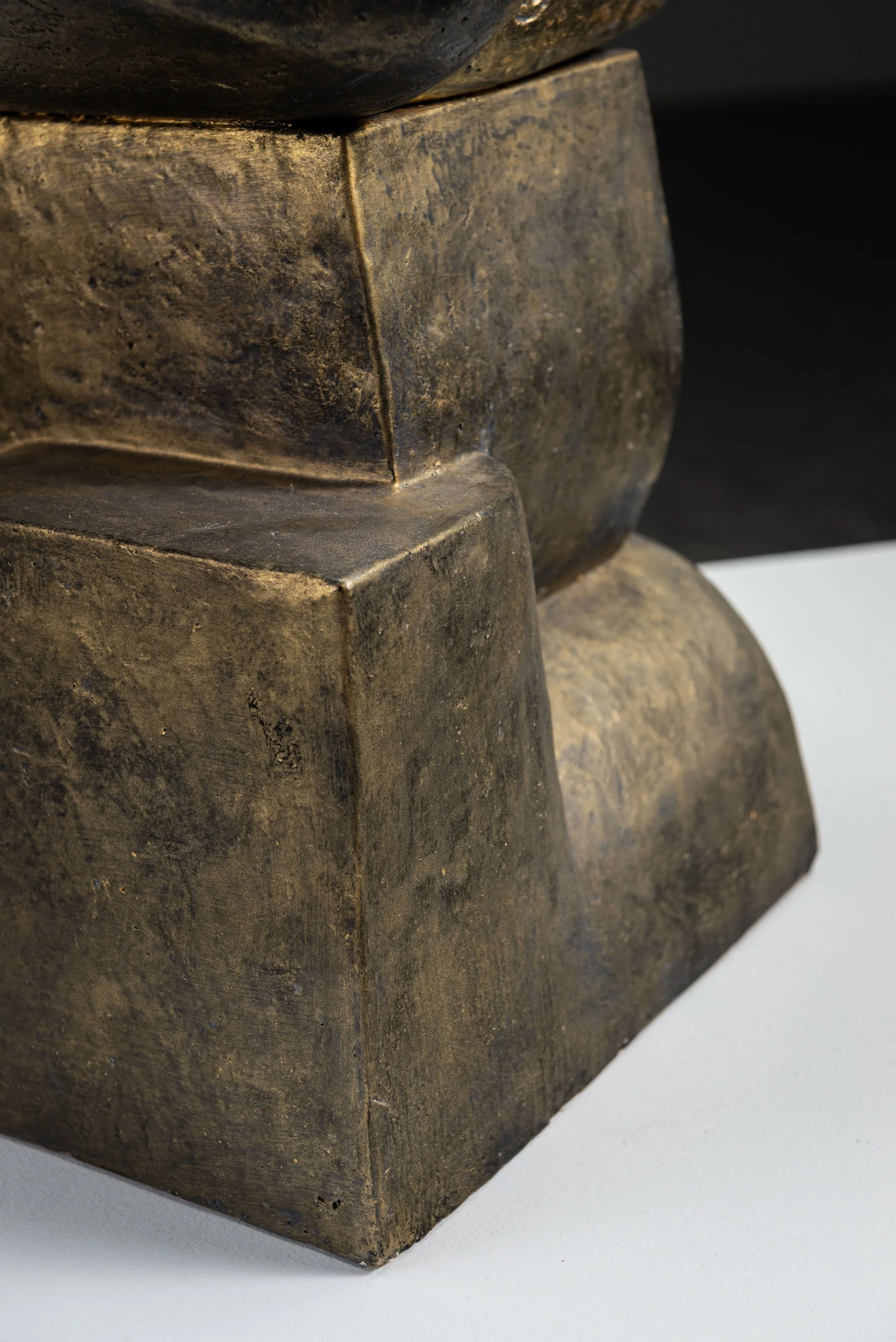 AR-1152026105113-Abstract-Sculpture-by-Cor-Dam-#2_13.jpg
