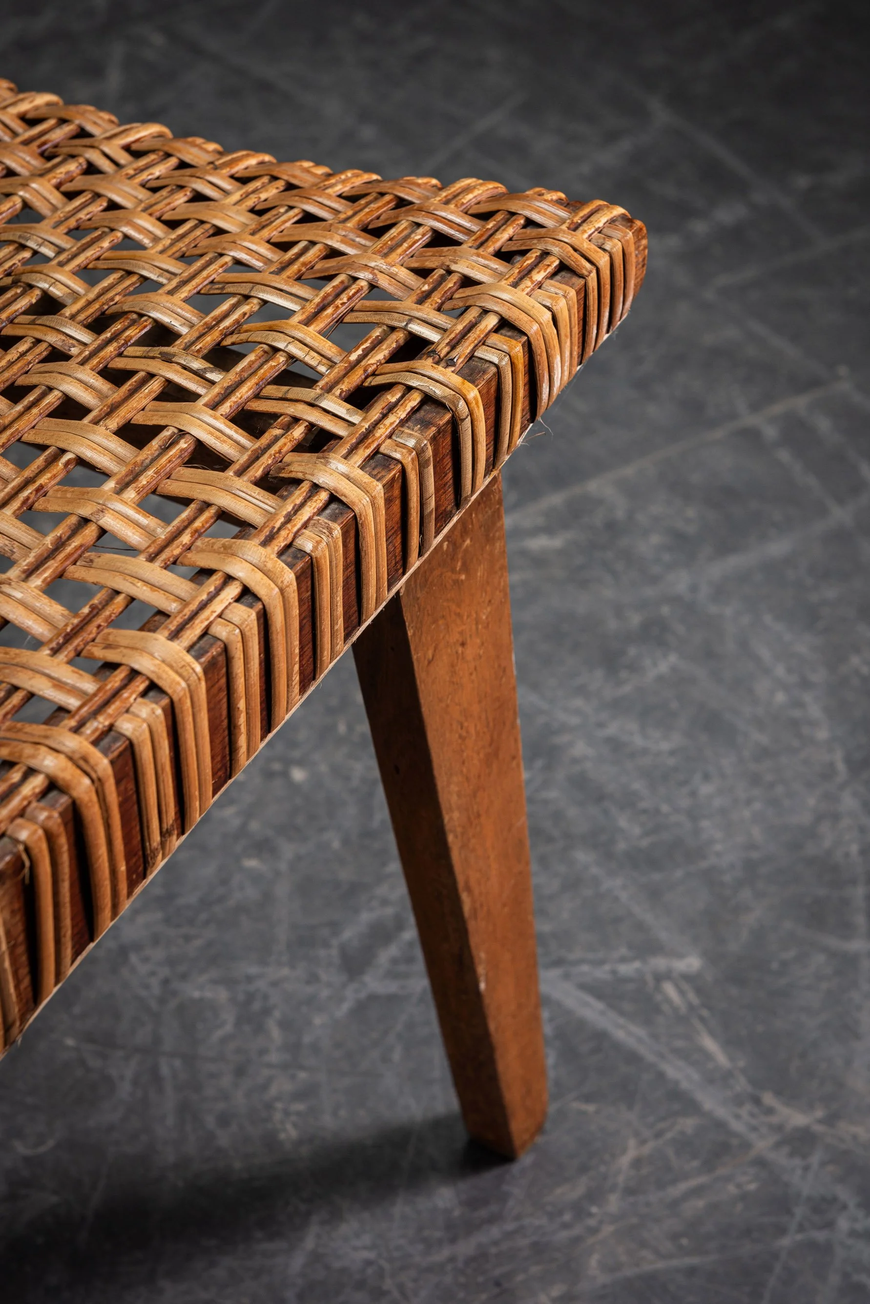SE-2082025163236-Rohe-Modernist-Dining-Chair-Set_12.jpg