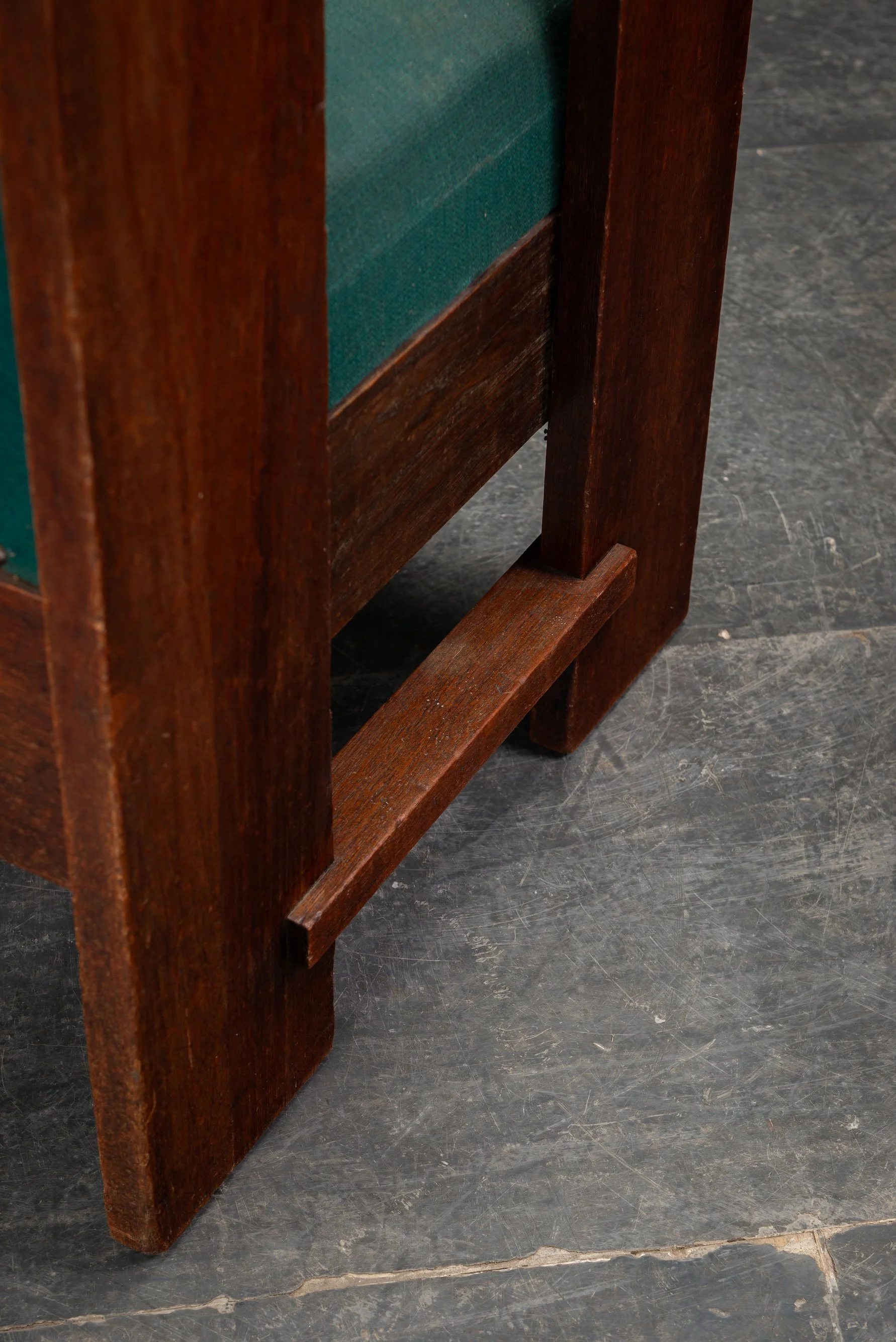SE-10122023205433-Rare-Haagse-School-Desk-Chair-In-Green-by-Architect-H.-Wouda_13.jpg