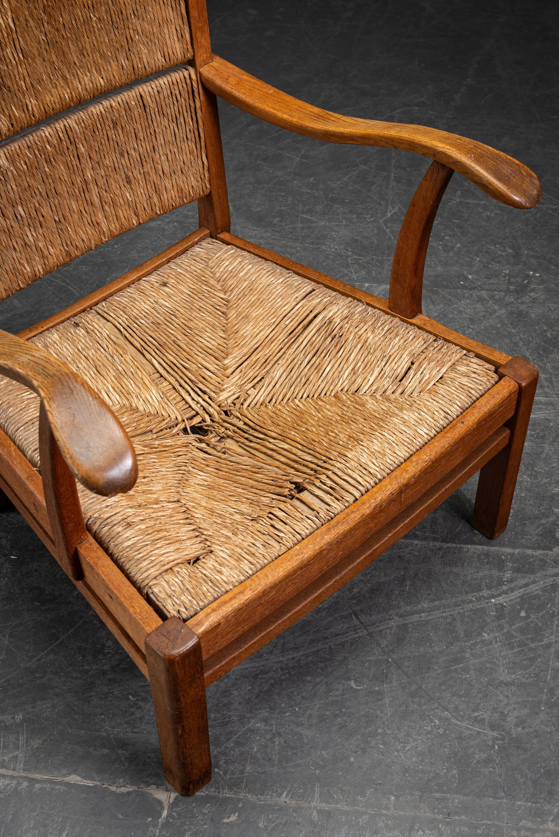 SE-892026125029-1960s-Armchair_14.jpg