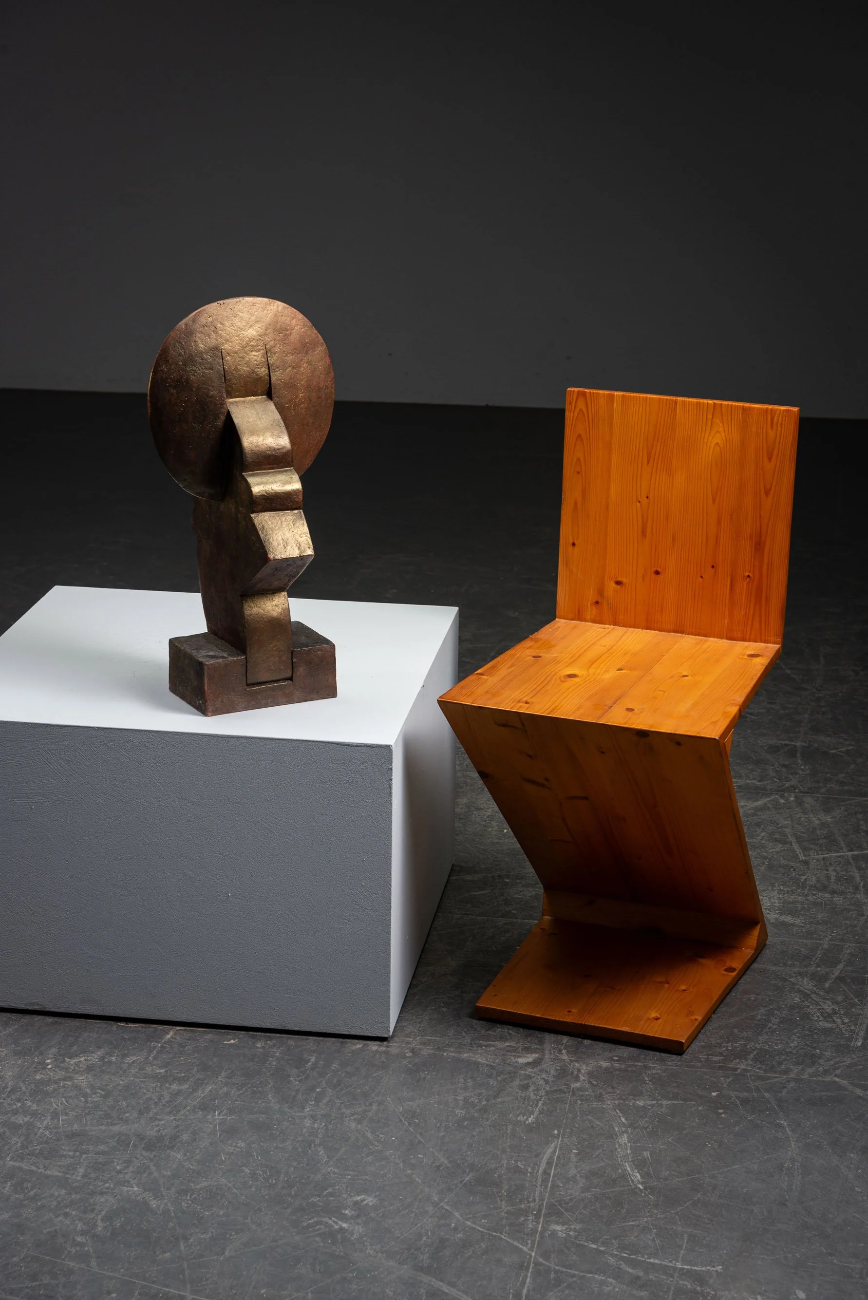 AR-1152026160415-Abstract-Sculpture-by-Cor-Dam-#20_15.jpg