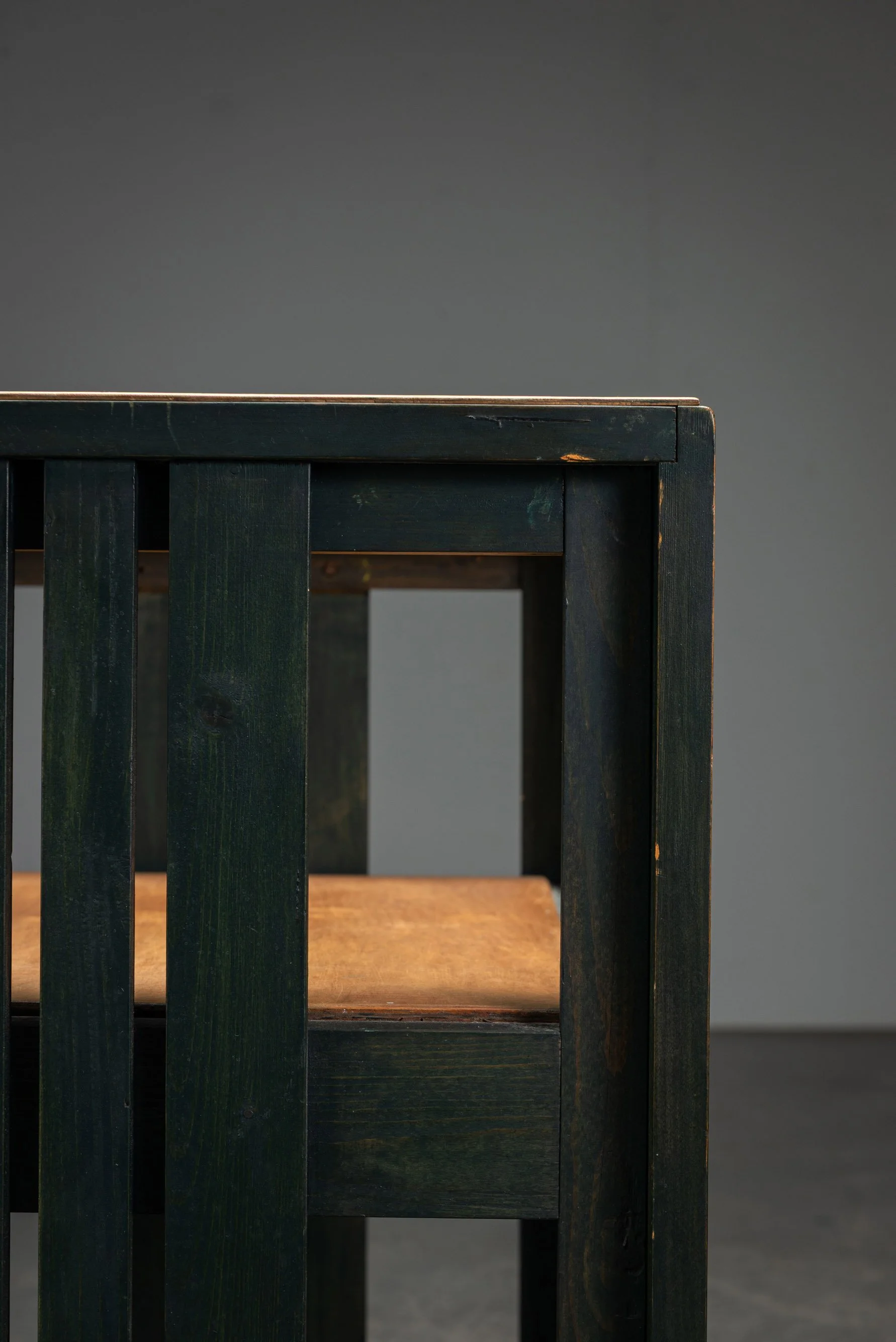 SE-1132026221733 + SE-1132026221958-Modernist-Armchairs-by-J.P.D.-van-Gelder_07.jpg