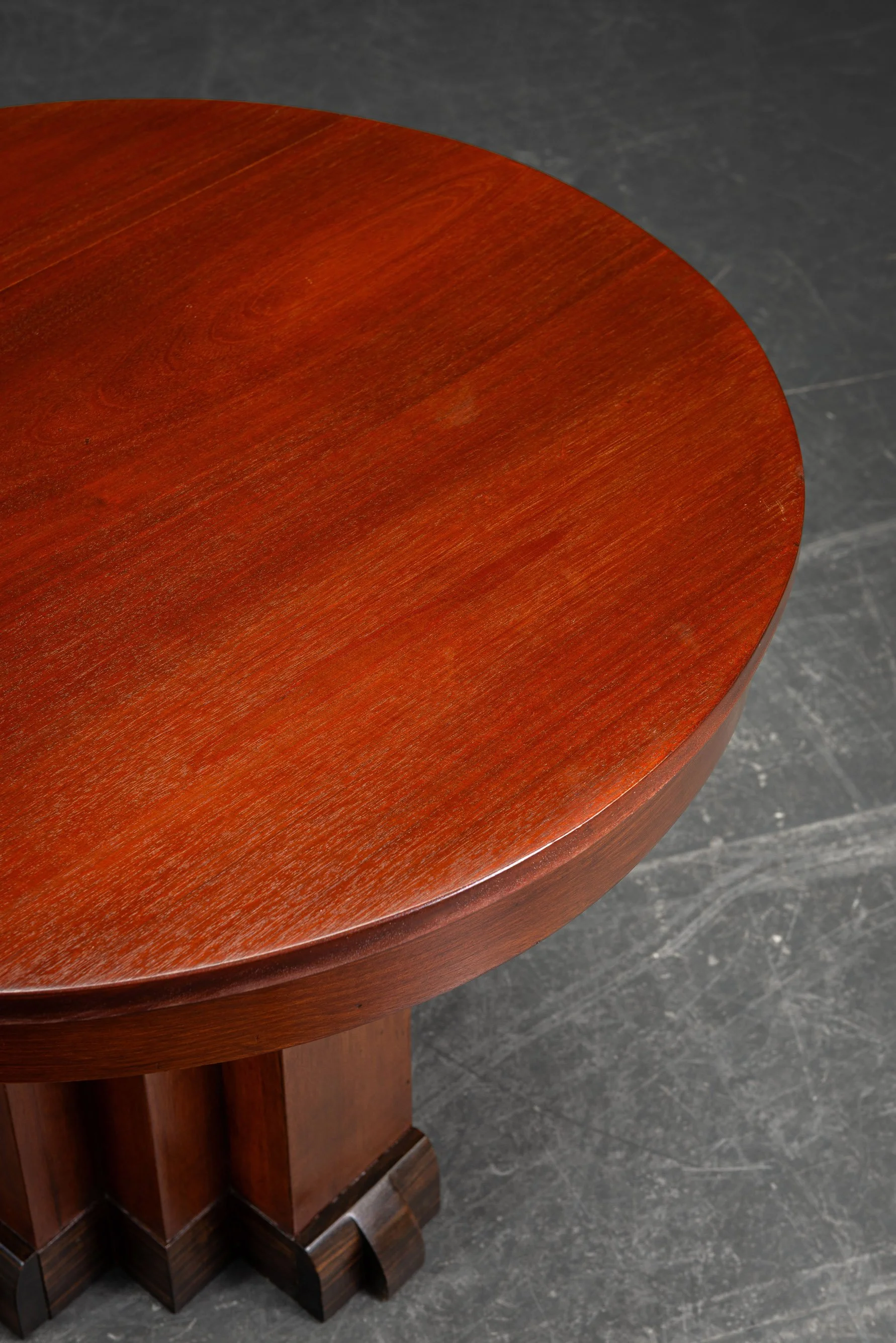 TA-2992026174659-1920s-Amsterdamse-School-Side-Table_03.jpg