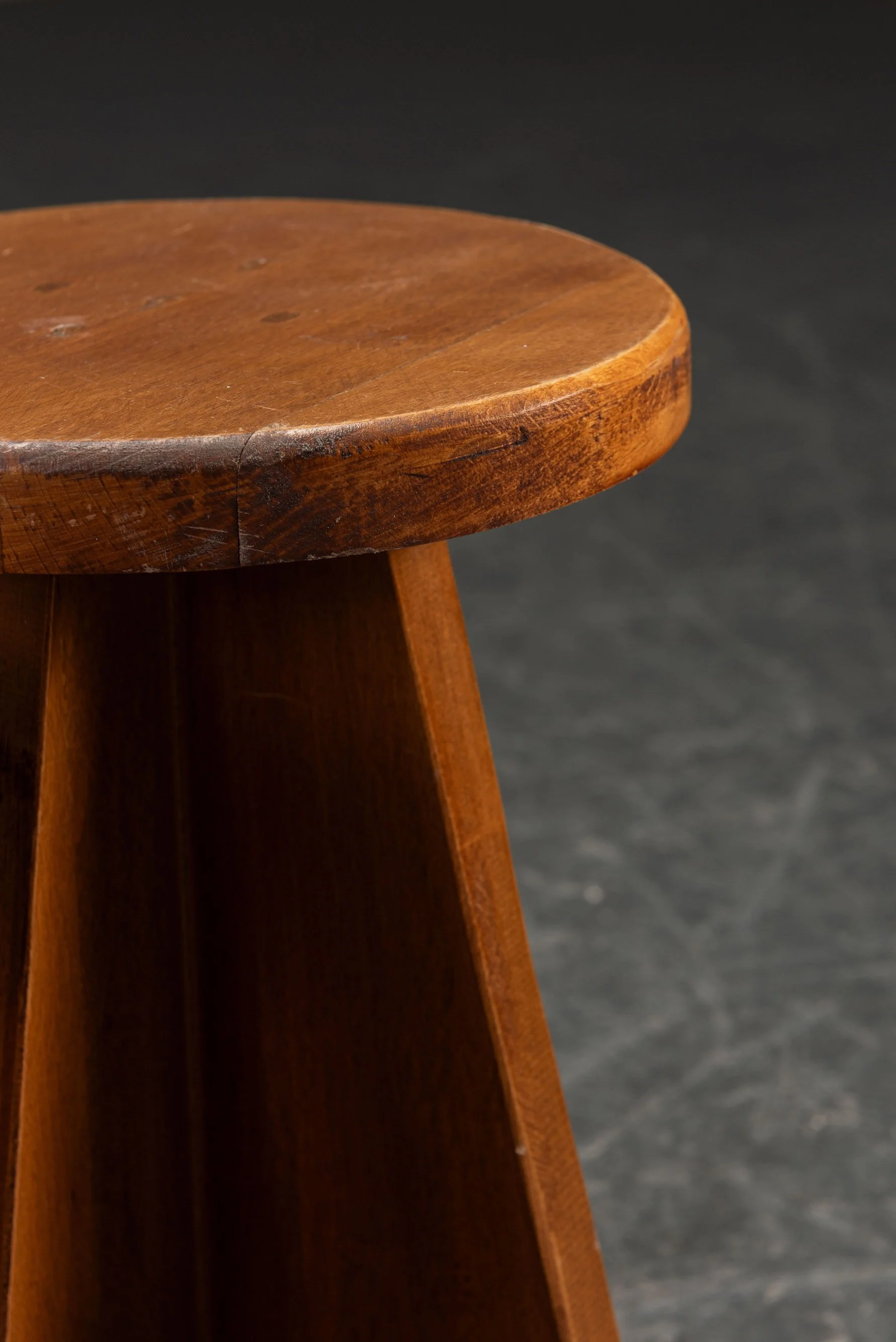 SE-292025194451-1950s-Modernist-Stool_03.jpg