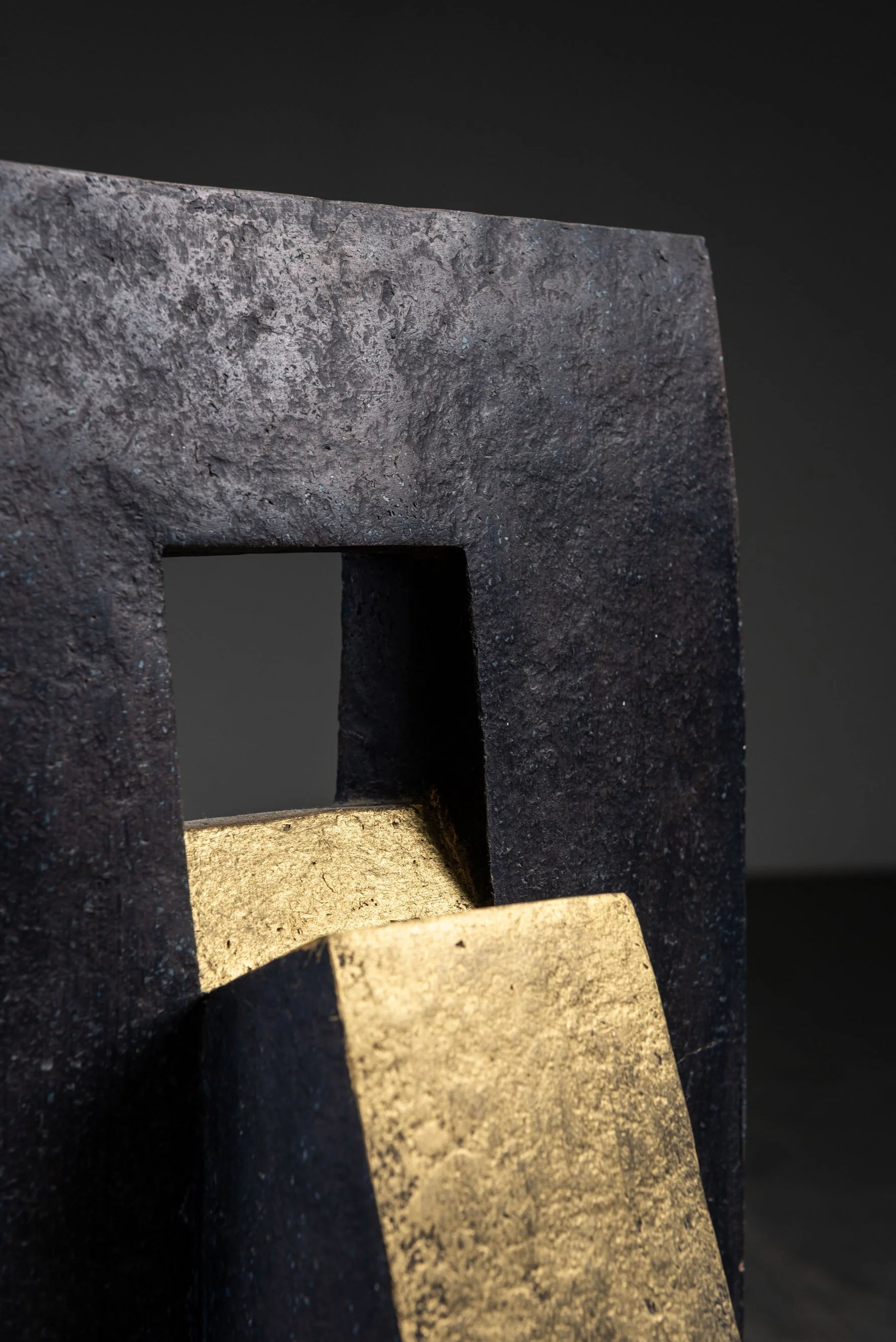 AR-1152026110833-Abstract-Sculpture-by-Cor-Dam-#6_02.jpg