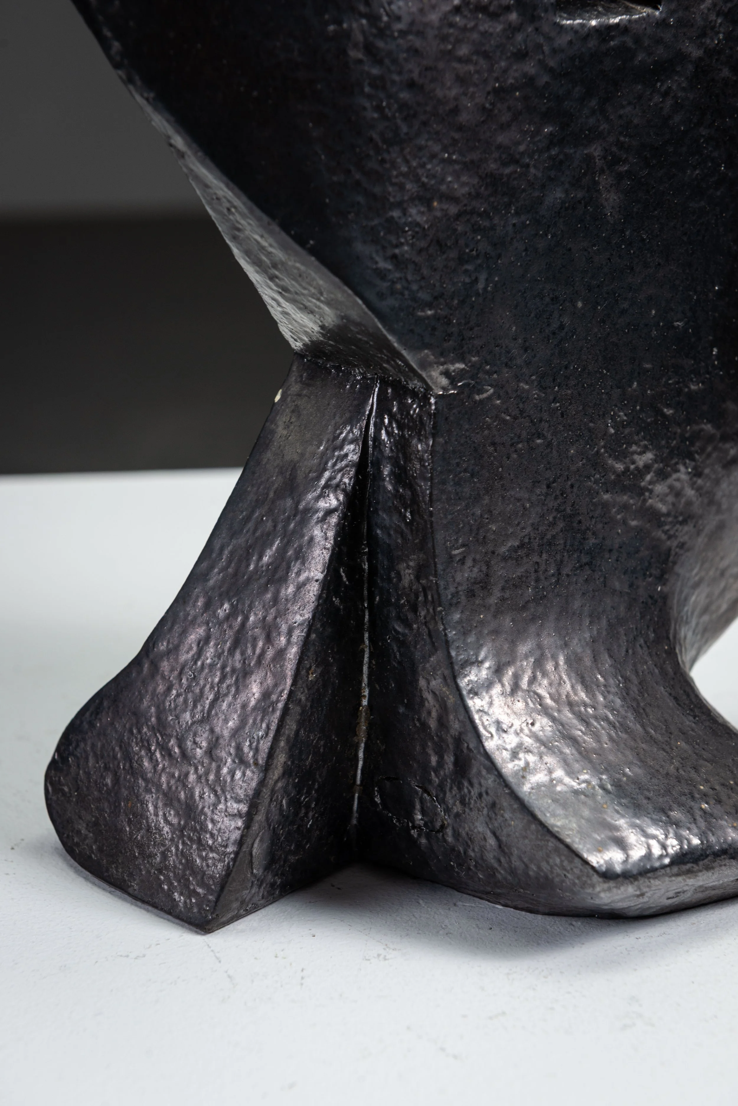 AR-1152026161550-Abstract-Sculpture-by-Cor-Dam-#26_10.jpg