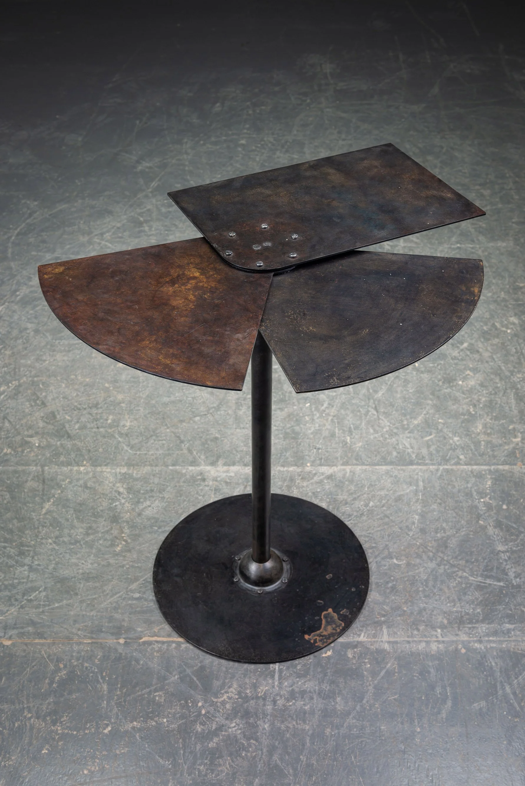 TA-1862026193111-1980s-Art-Deco-Side-Table_06.jpg