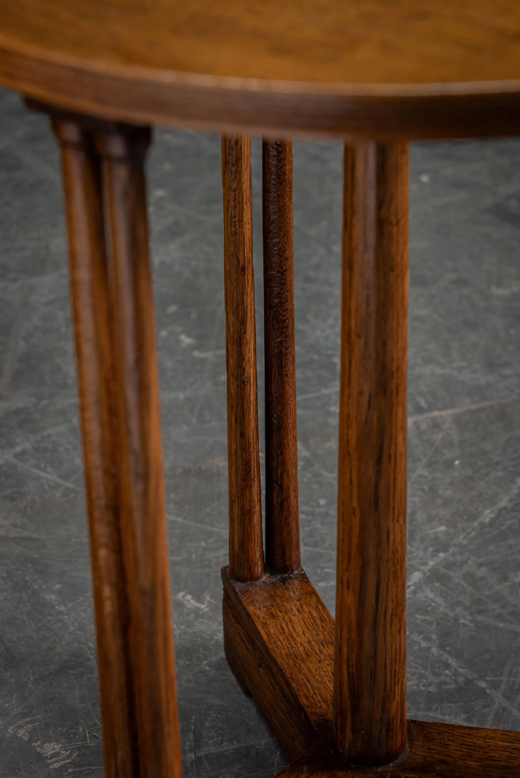TA-2082025183100-1930s-Art-Deco-Side-Table_06.jpg
