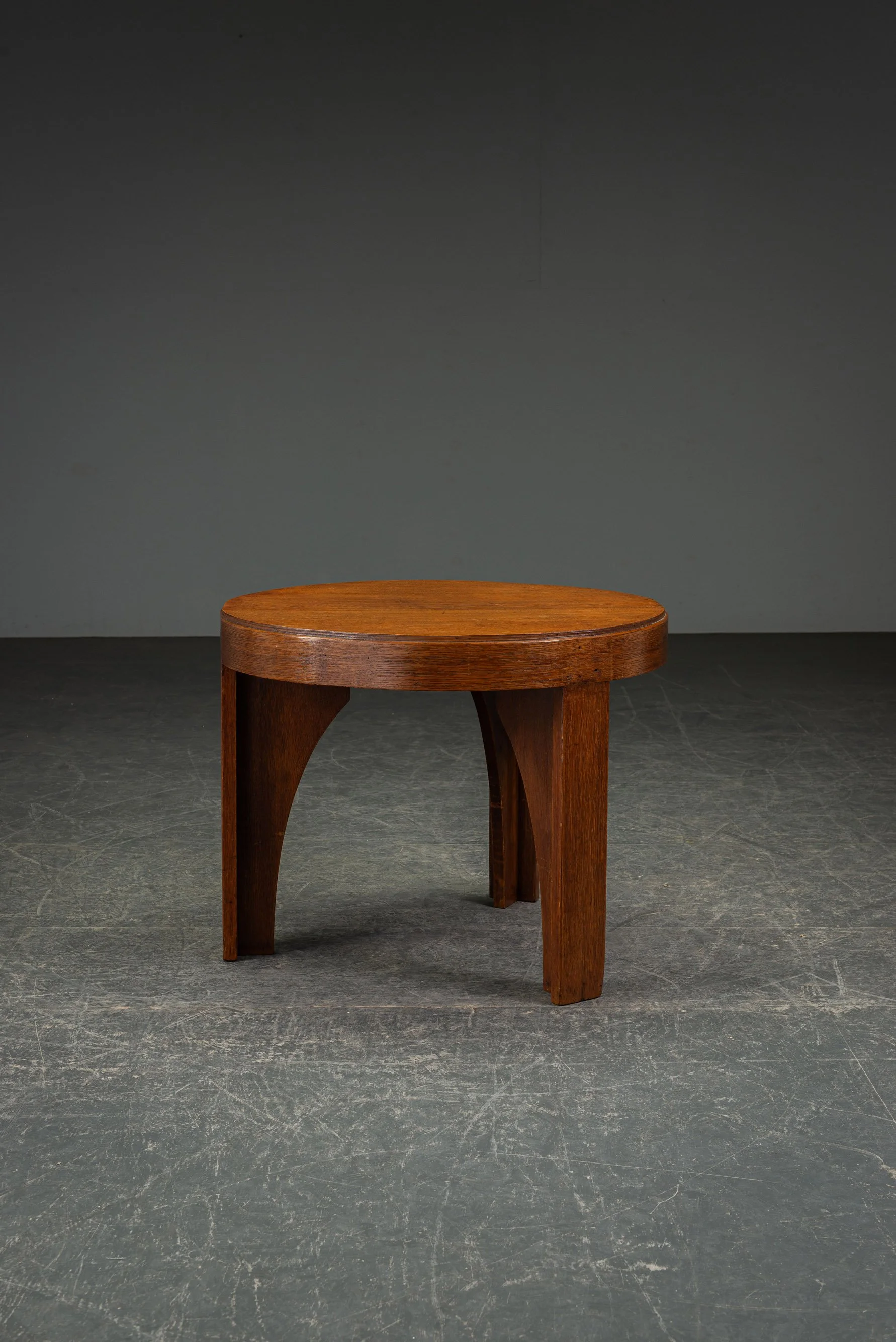 TA-3112026165406-1930s-Modernist-Side-Table_06.jpg