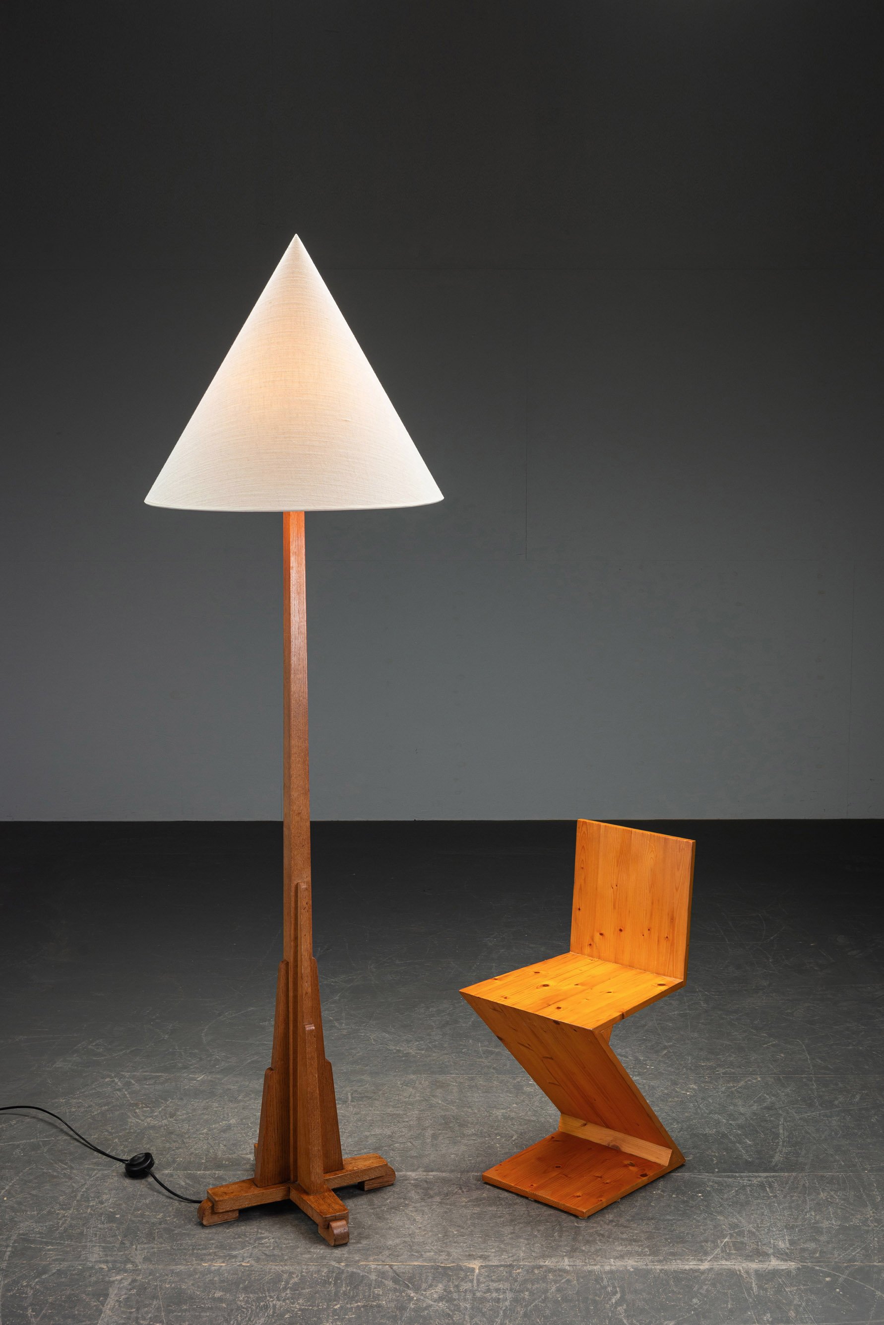 LI-162026182859-1930s-Art-Deco-Standing-Lamp_08.jpg