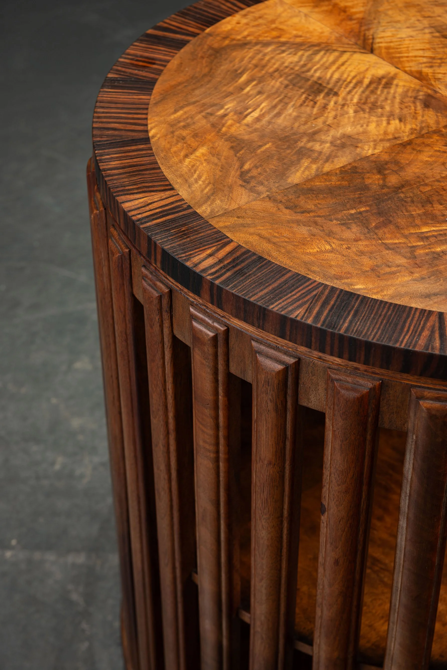 TA-162026183814-1940s-Art-Deco-Side-Table_12.jpg