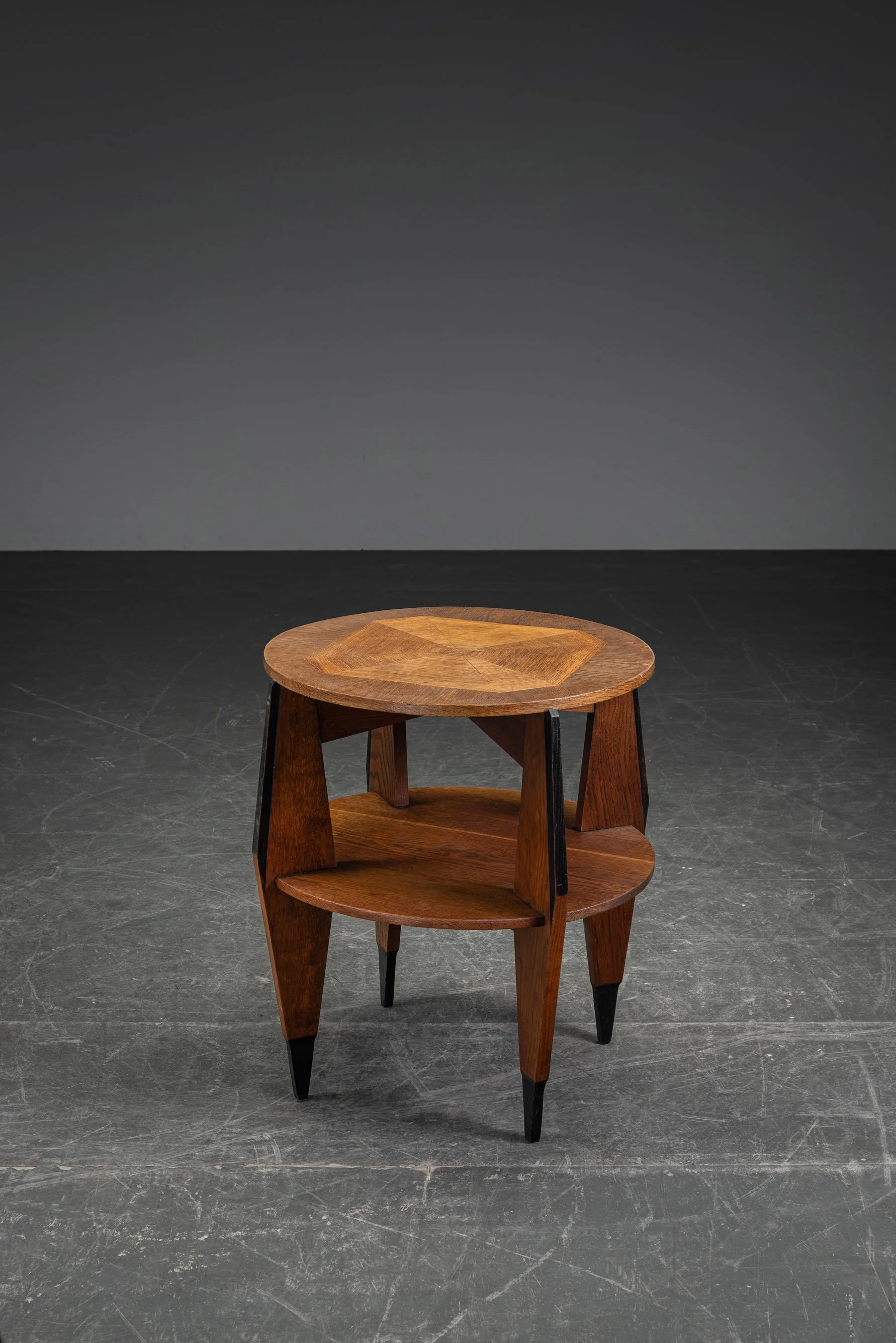 TA-2772025154555-1920s-Amsterdamse-School-Side-Table_01.jpg