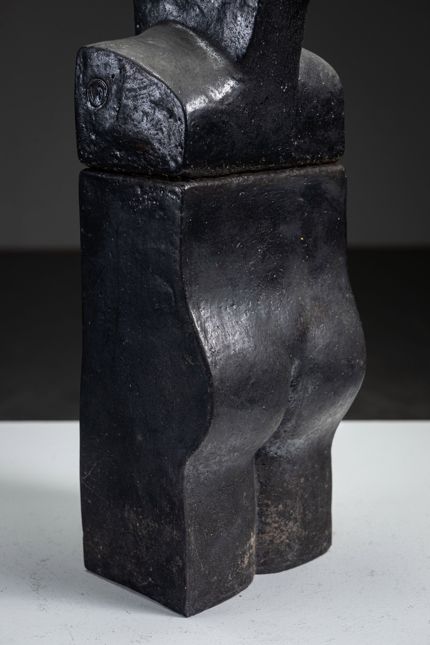 AR-1152026164348-Abstract-Sculpture-by-Cor-Dam-#36_07.jpg